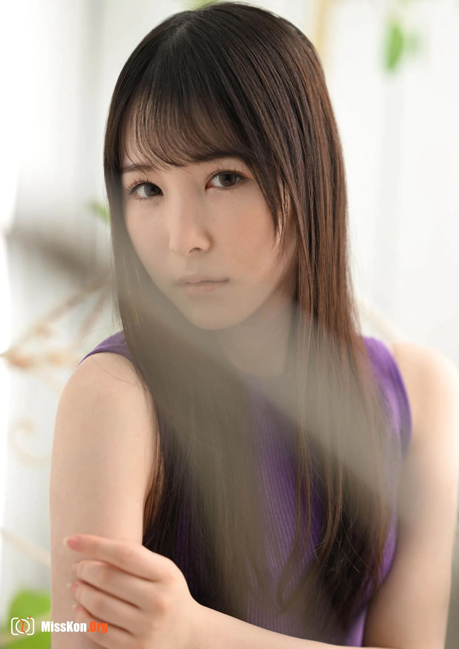 Pure perfume: Droplet Droplet (GOT Nude PhotoBook) - Photo 6