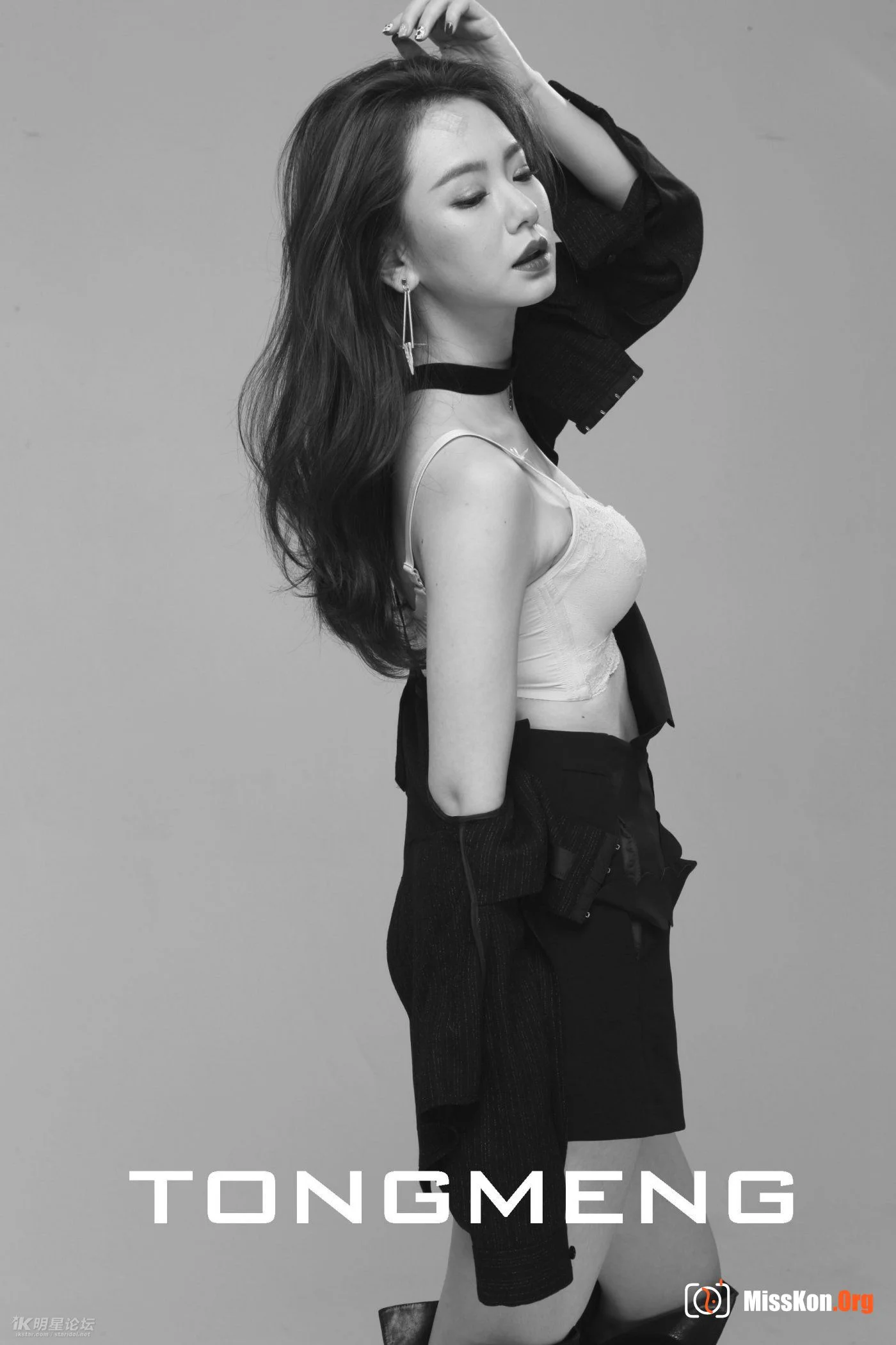 Qi Wei sexy lingerie show - Photo 16
