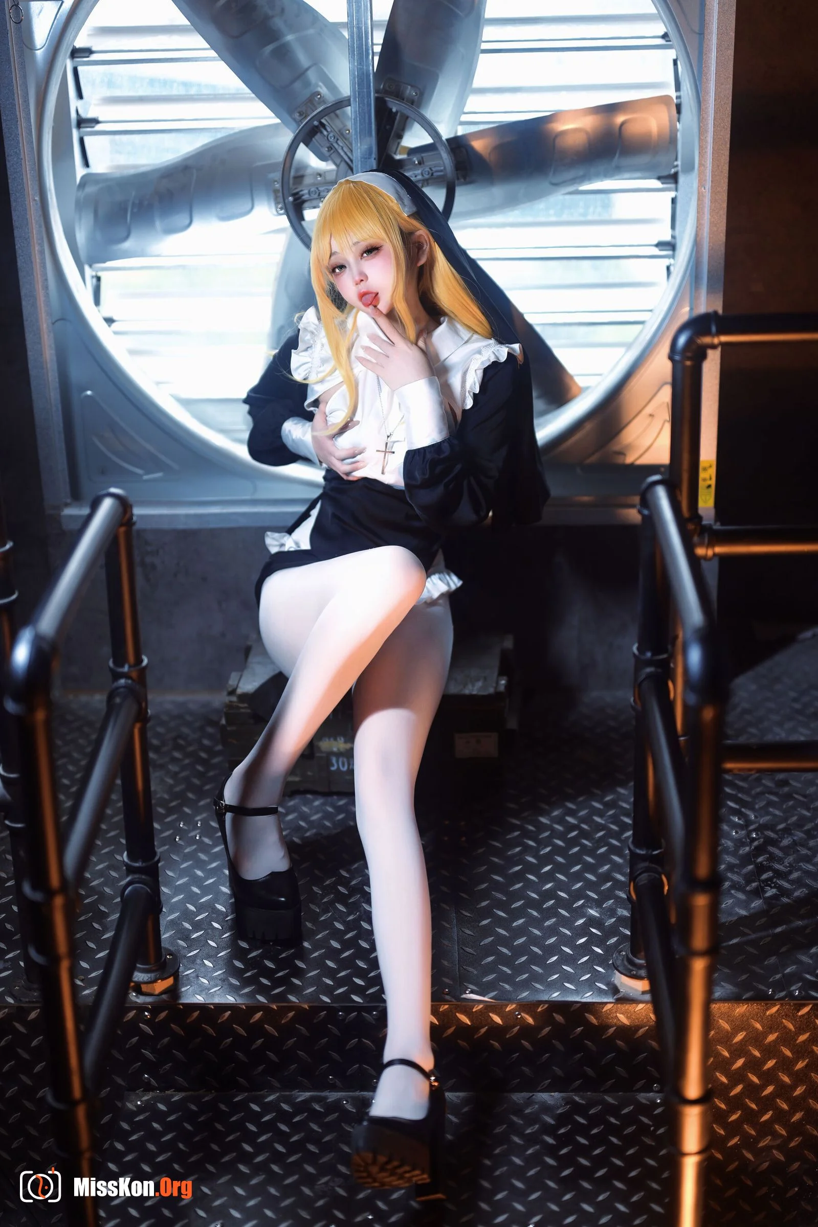 Raika: Nun - Photo 2