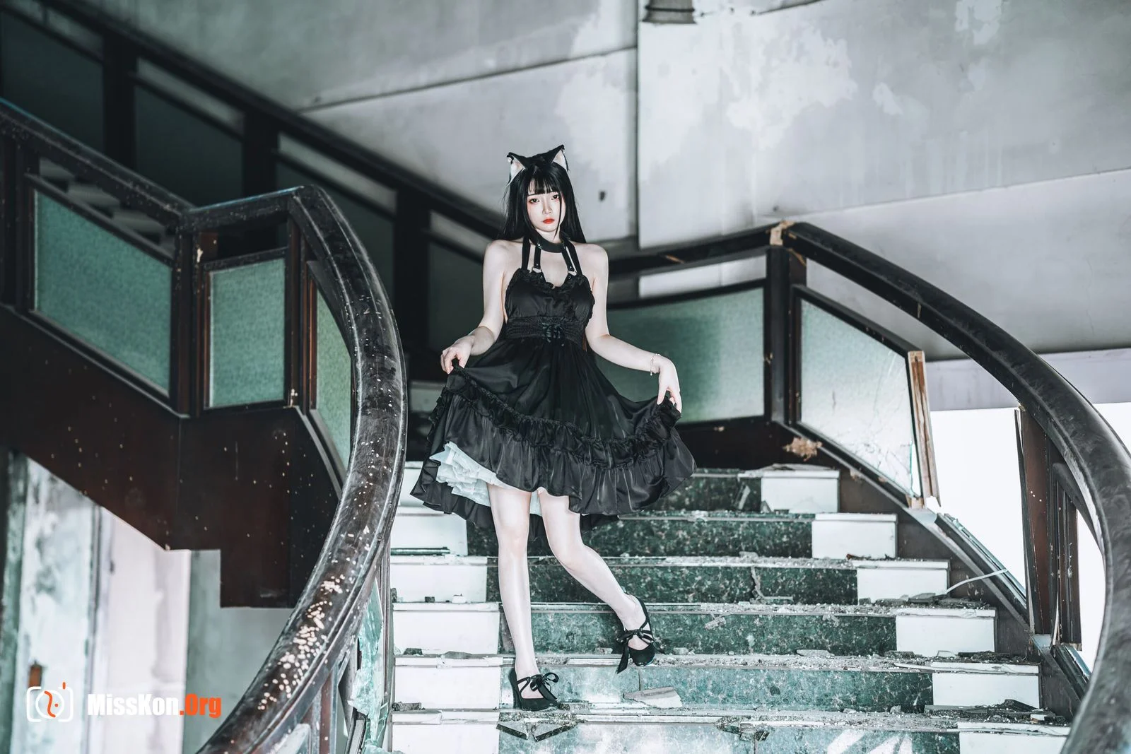 Raku: Black cat solo dance - Photo 2