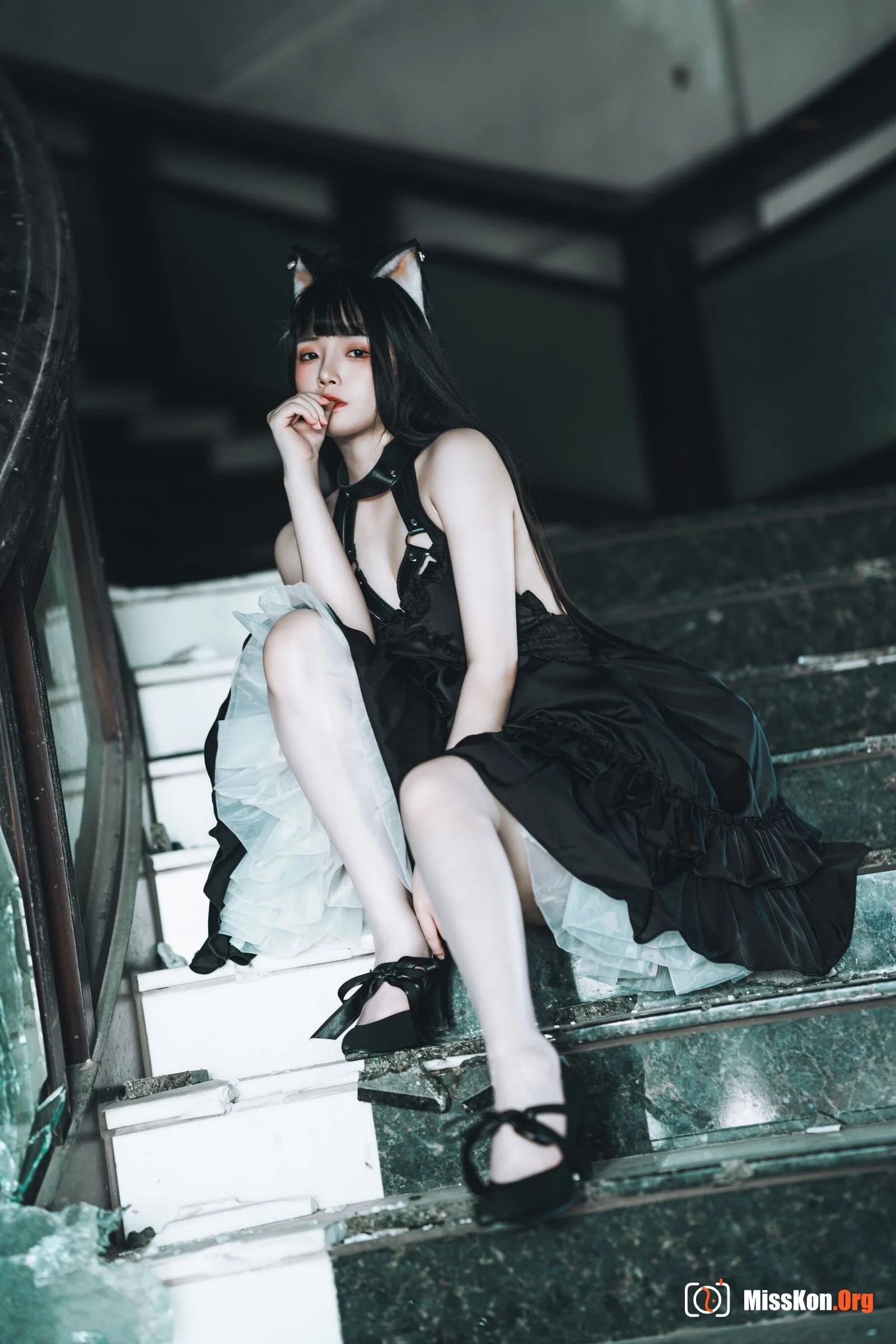 Raku: Black cat solo dance - Photo 6