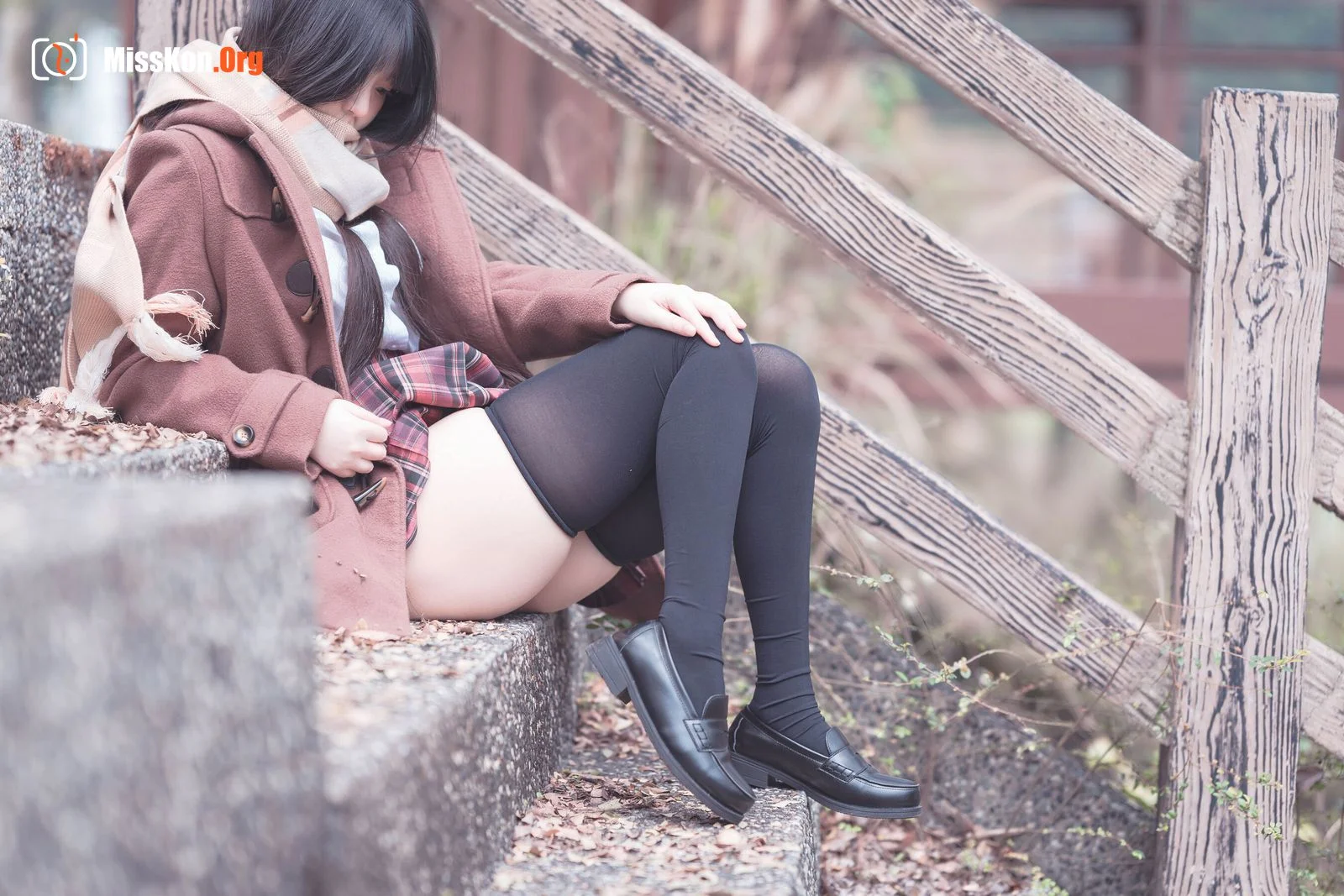 Raku: Classmate Her - Photo 7