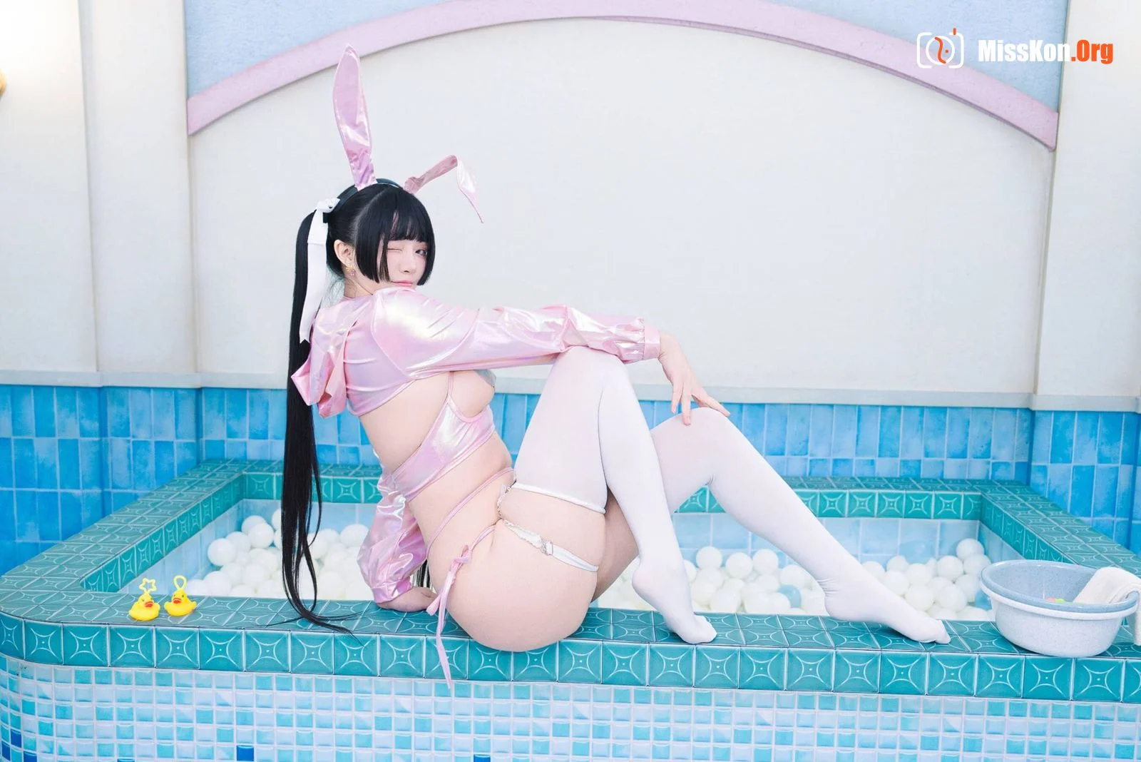Raku: Pink Little White Rabbit - Photo 6