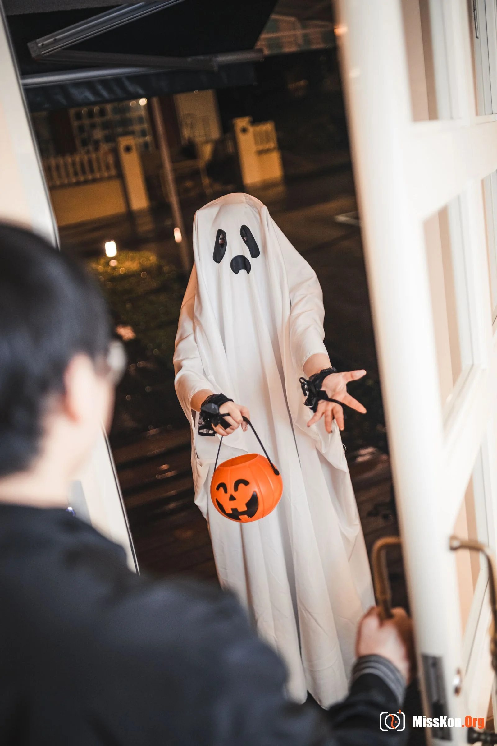 Raku: Trick or Treat - Photo 8