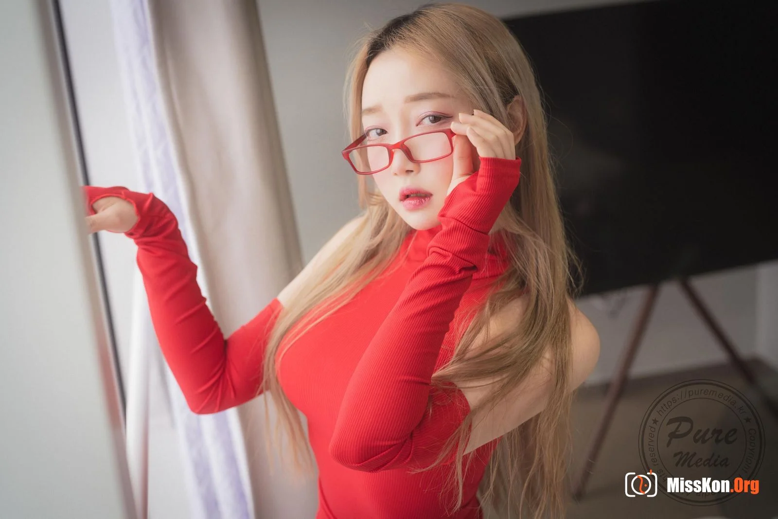 Raon: Red Day And Lonely Girl - Photo 9