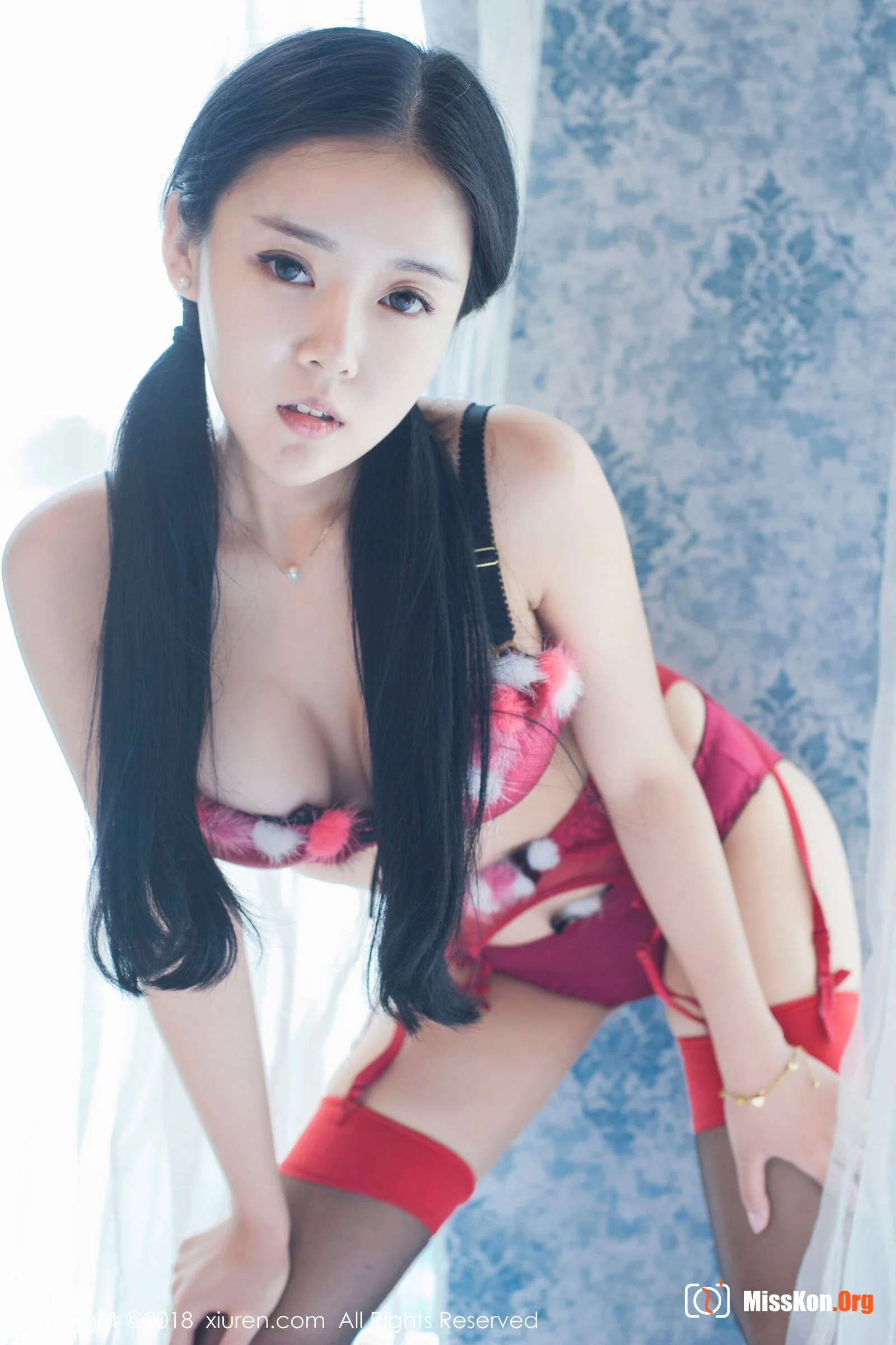 Red Balloon - Photo 5