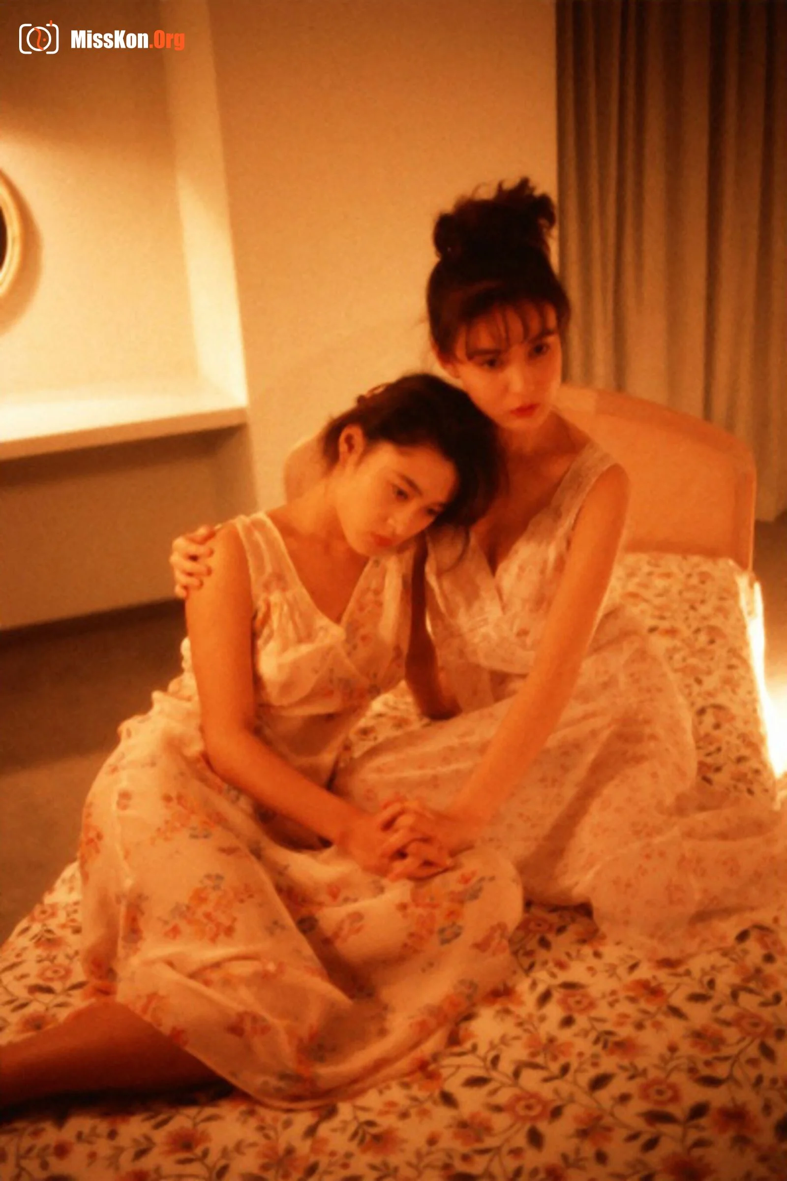 Reiko Kanoyama & Rena Murakami - Photo 11