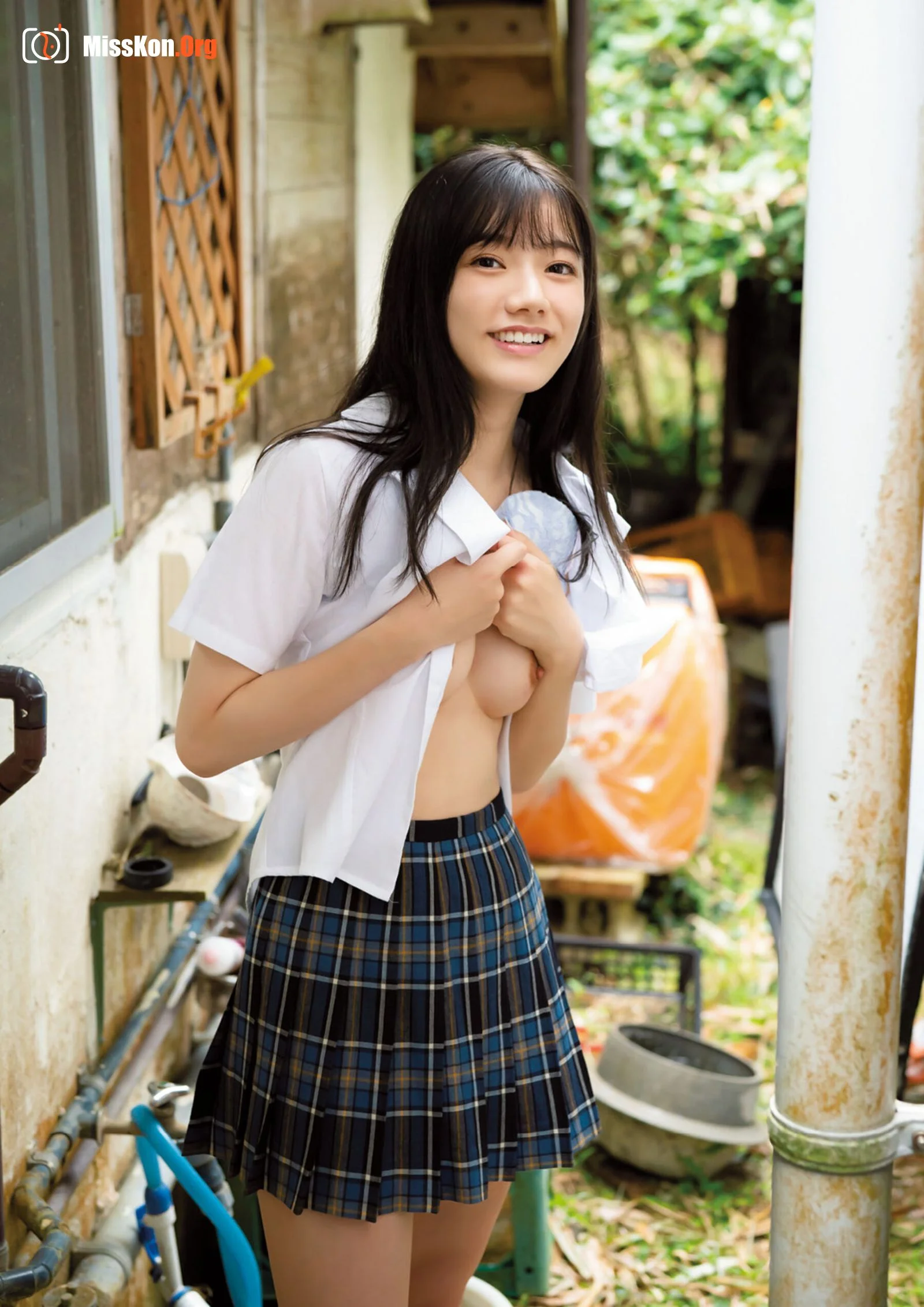 宫下玲奈《1st写真集『透明少女』増ページ デジタル特装版》 - 照片 15