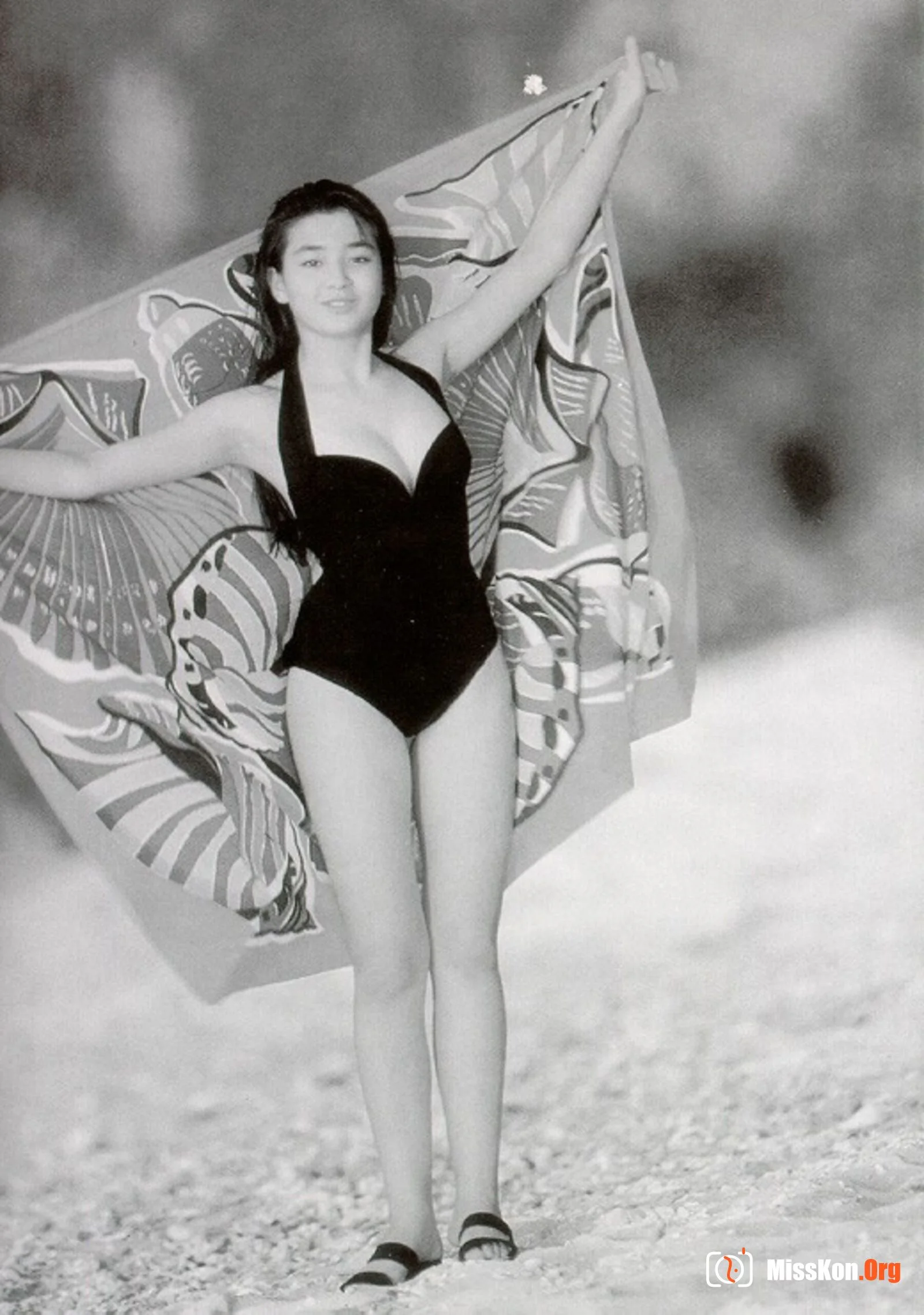 Rie Miyazawa: Reborn - Photo 14