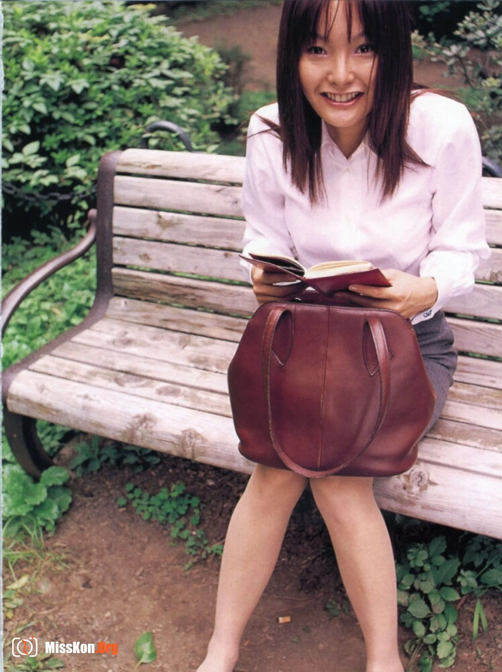 Rika Akiyoshi: Accidents TOKYO (Vol. 2000.11) - Photo 17