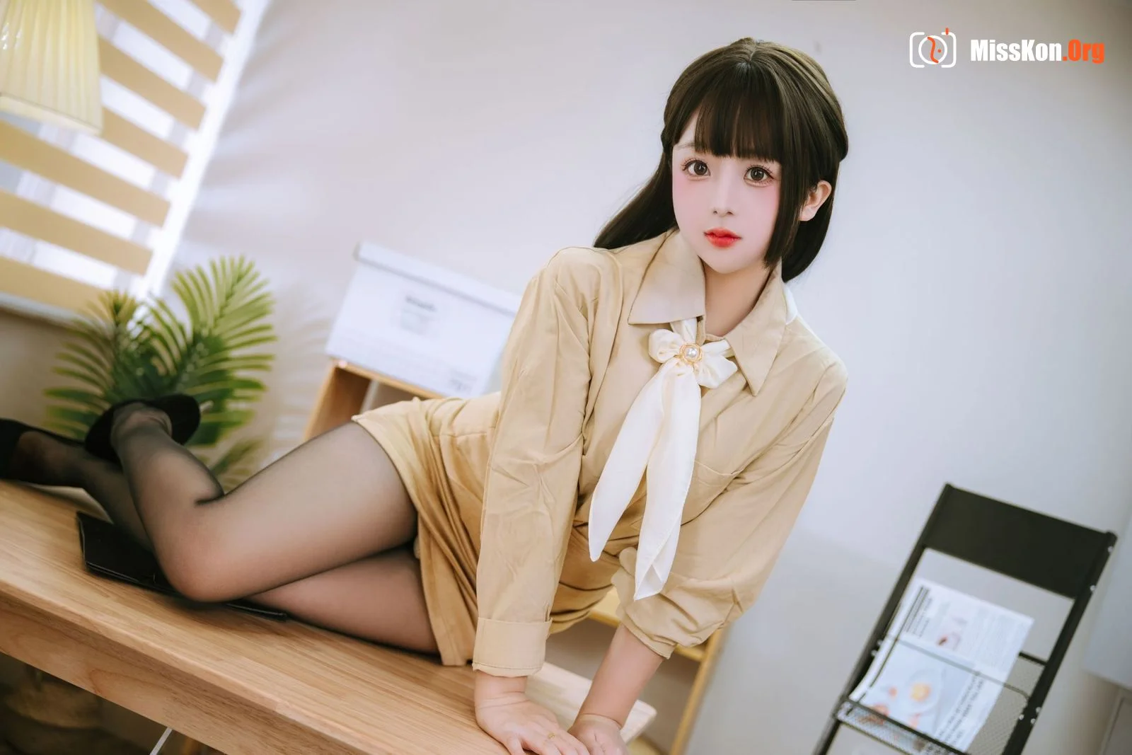 Rina Jiao: Secretary - Photo 12