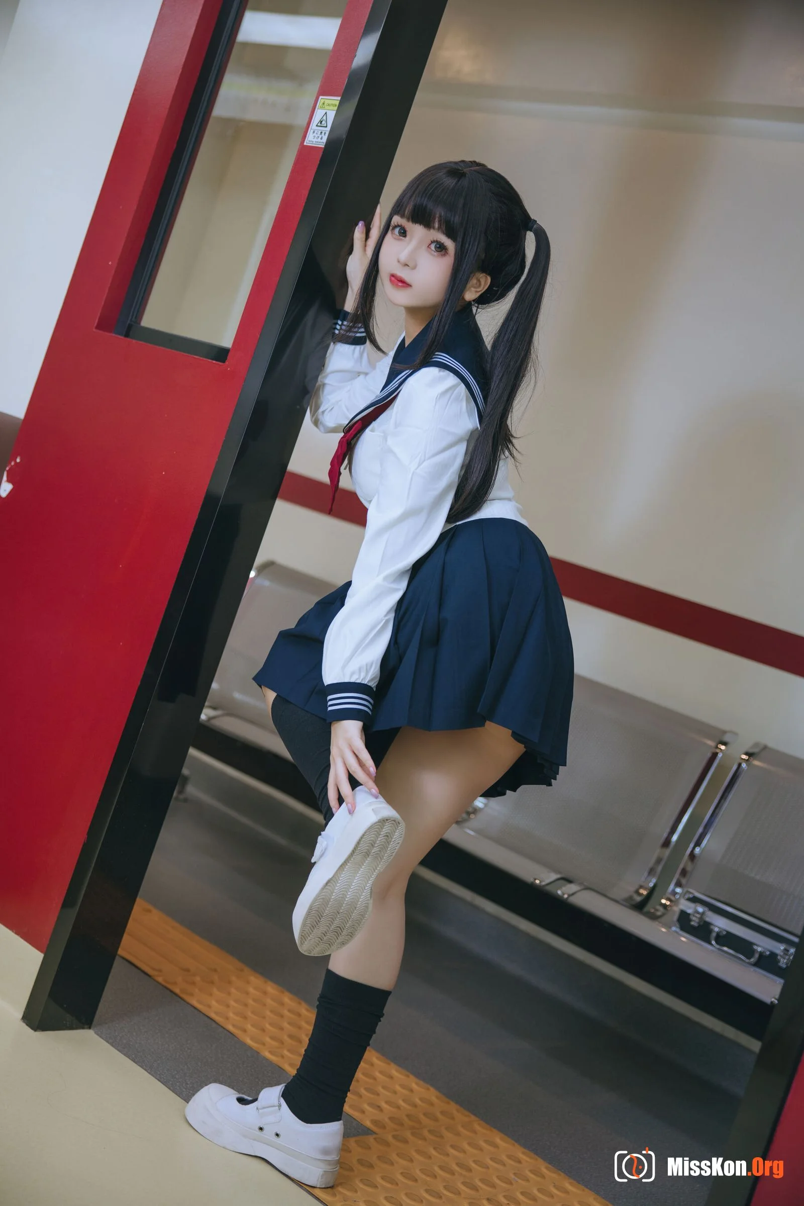 Rina Jiao: Train JK - Photo 137