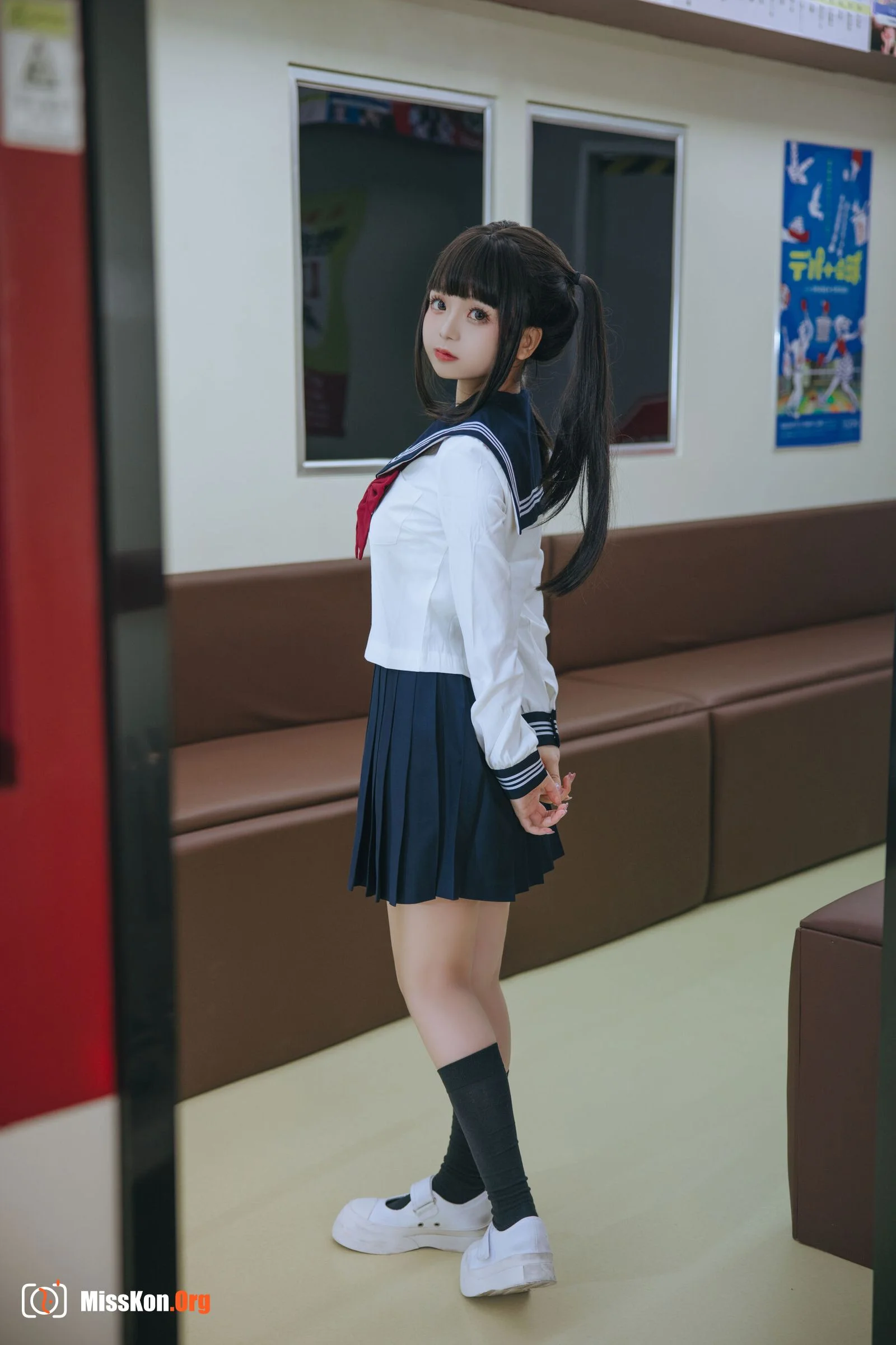 Rina Jiao: Train JK - Photo 139