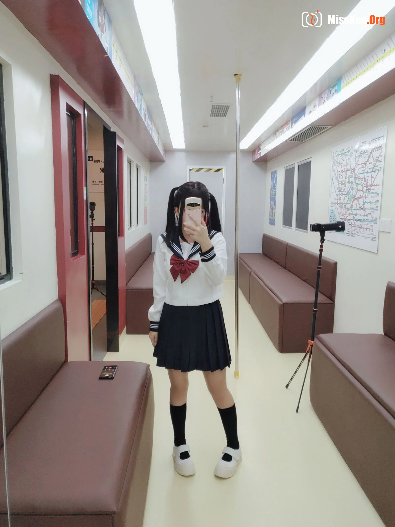 Rina Jiao: Train JK - Photo 47