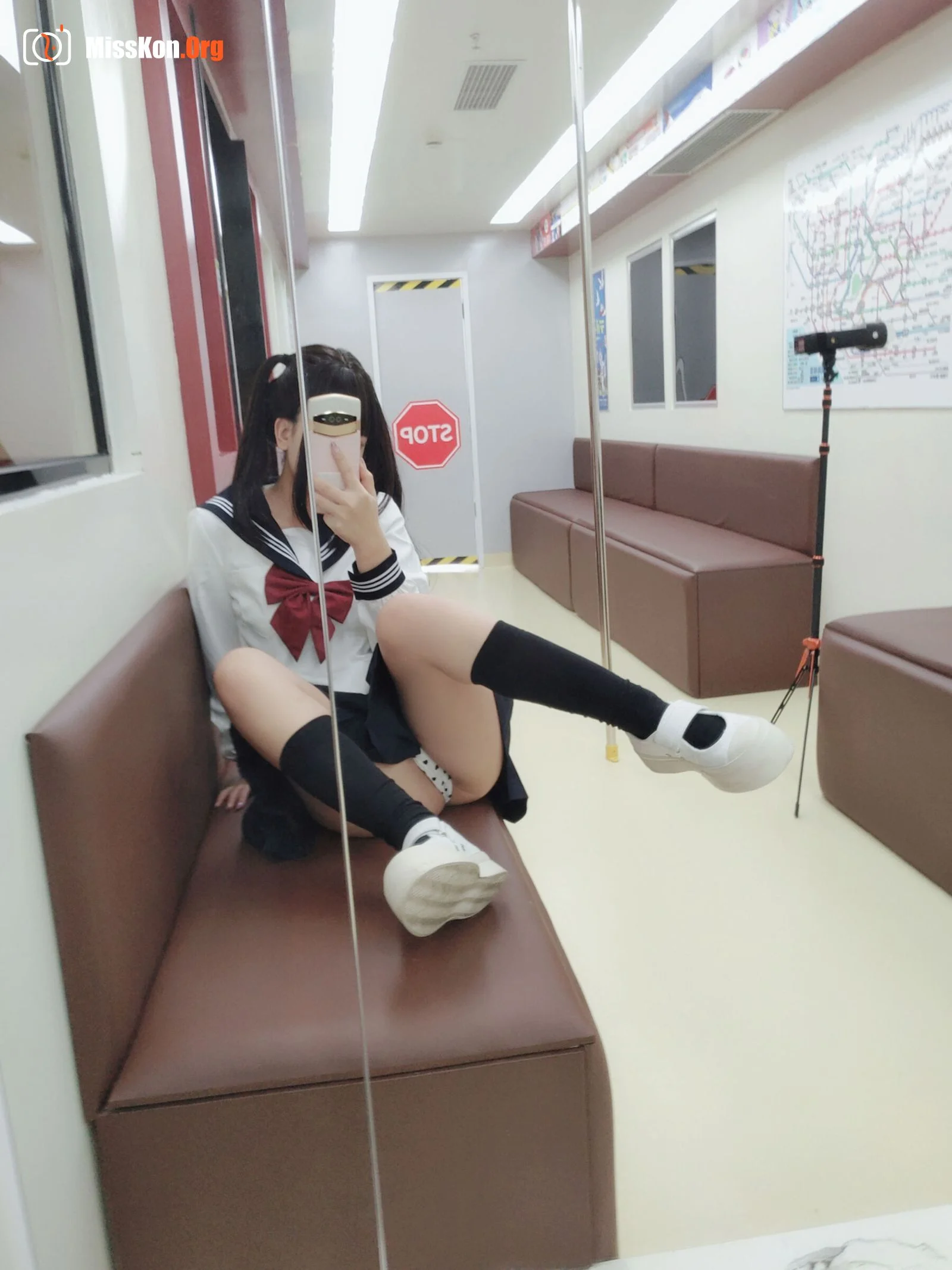 Rina Jiao: Train JK - Photo 50