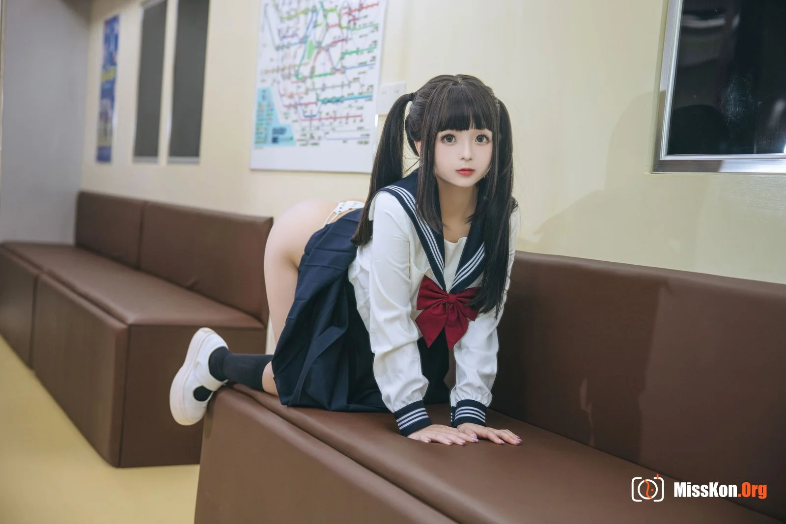 Rina Jiao: Train JK - Photo 56
