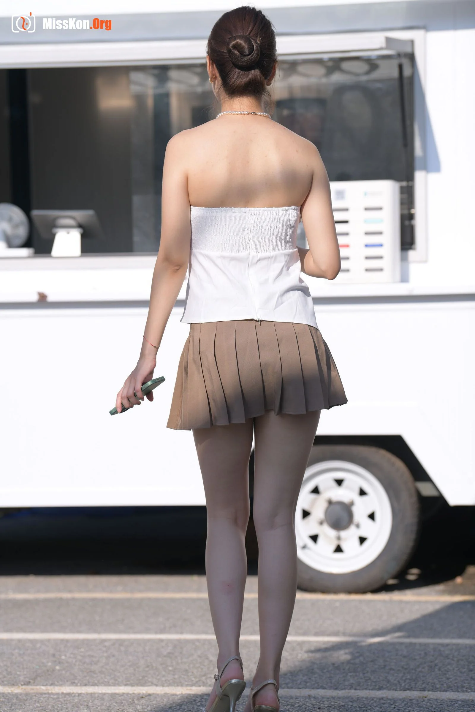 Rosemary scent (Magic Mirror Street Photography: A moose) - Photo 3