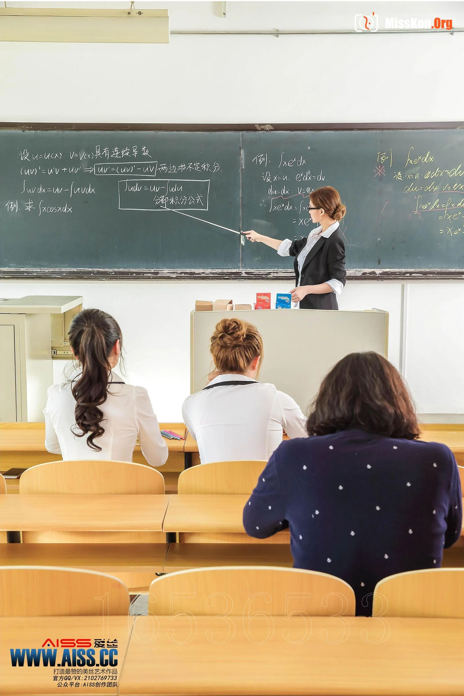 Ruo Xi & Zhang Qianru & Chen Yaman: Beauty School: Classroom Guess (F5037) - Photo 10