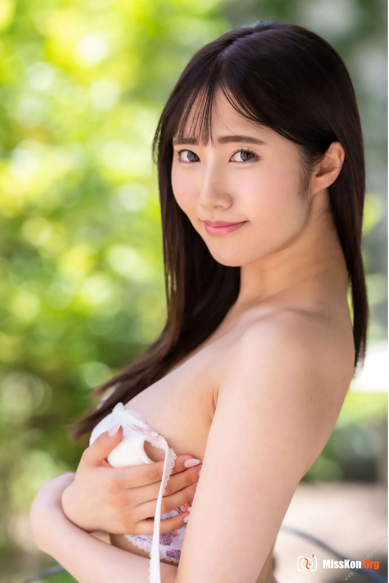 Saito Amiri (POSE MESSAGE 01) - Photo 22
