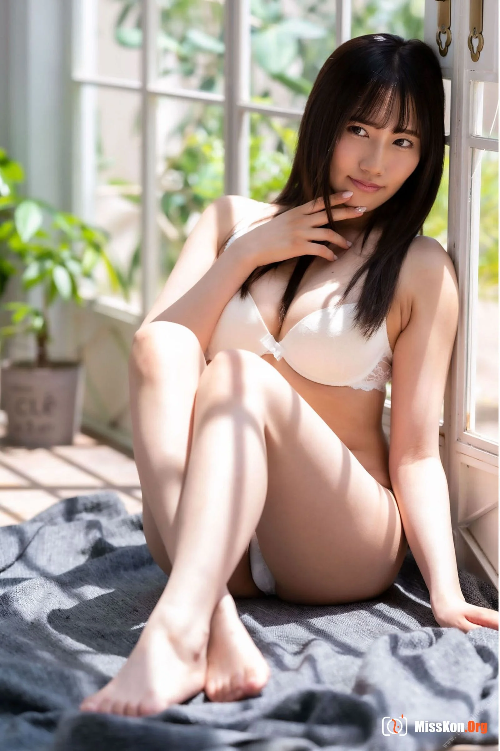 Saito Amiri (POSE MESSAGE 01) - Photo 30