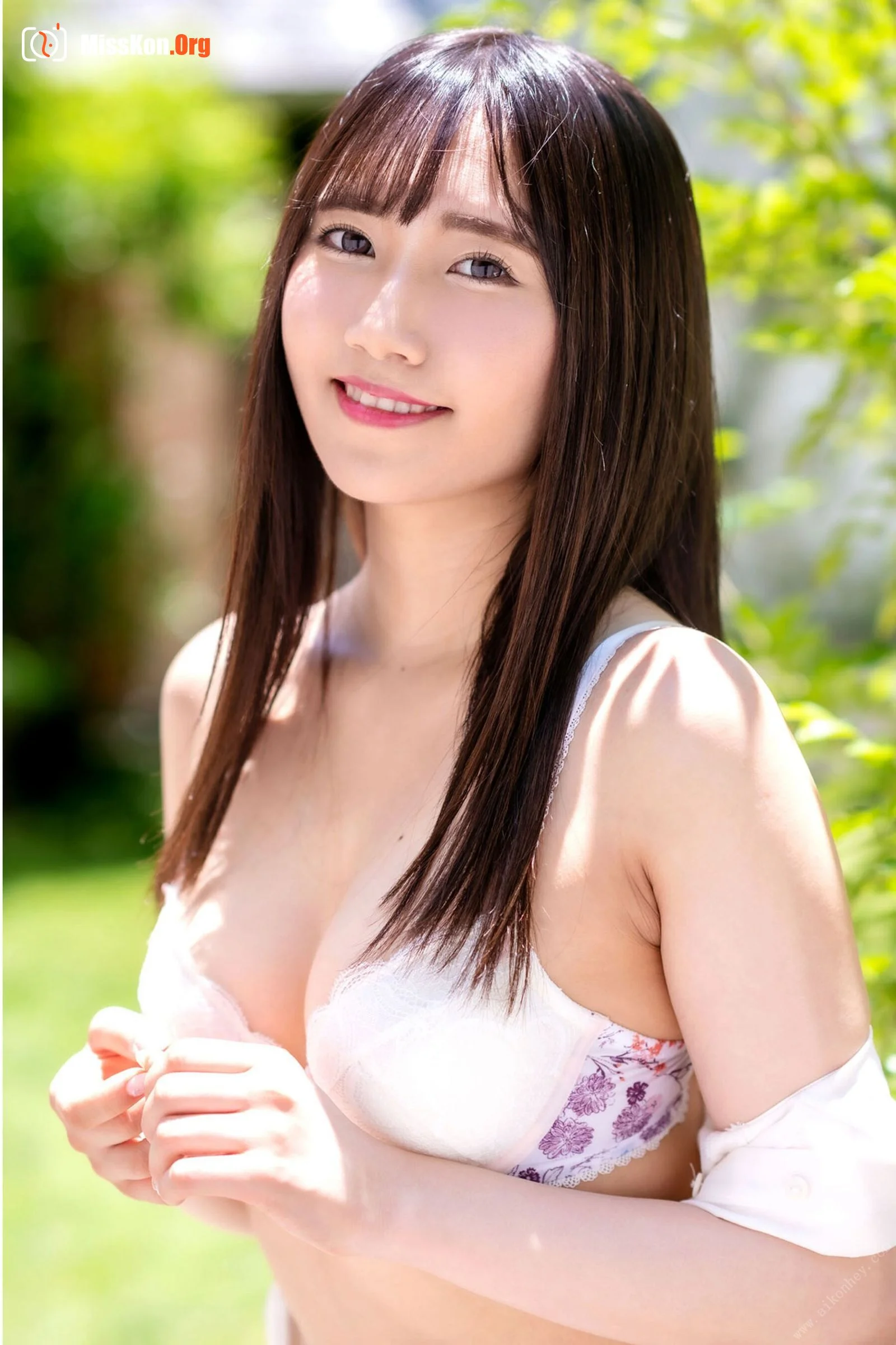 Saito Amiri (POSE MESSAGE 01) - Photo 7