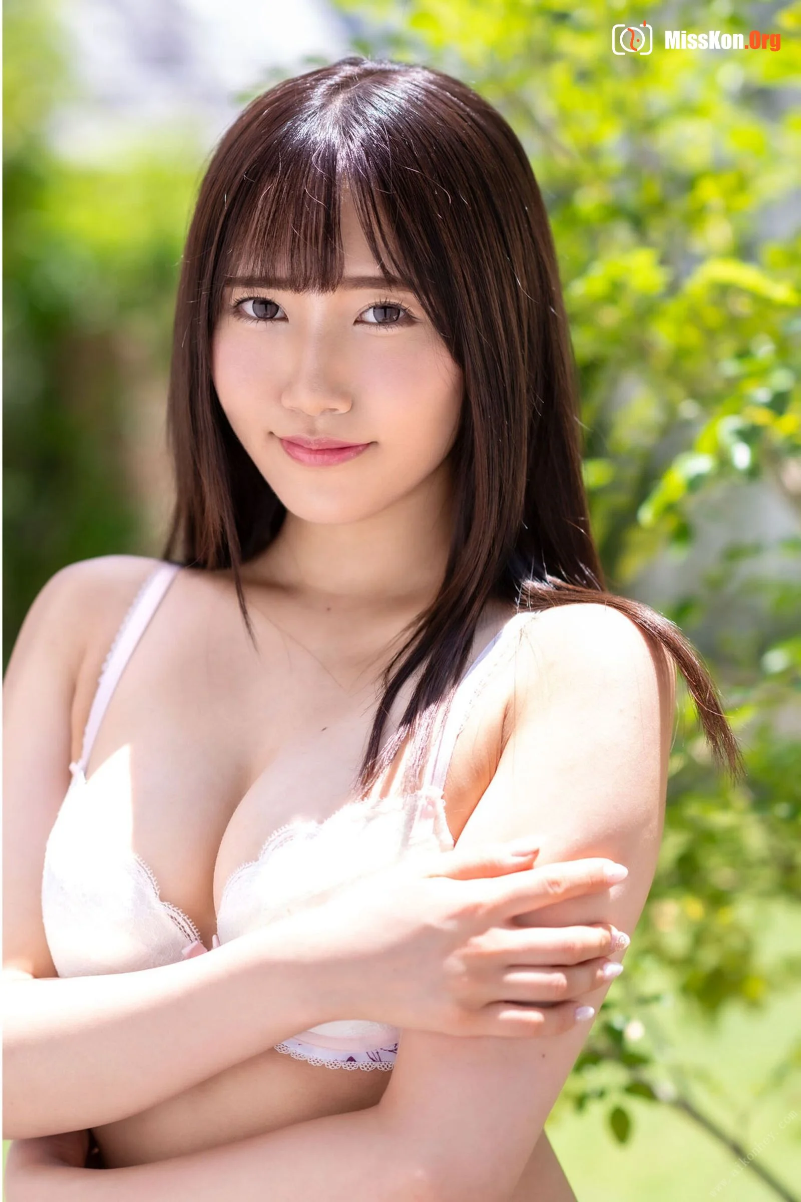Saito Amiri (POSE MESSAGE 01) - Photo 9