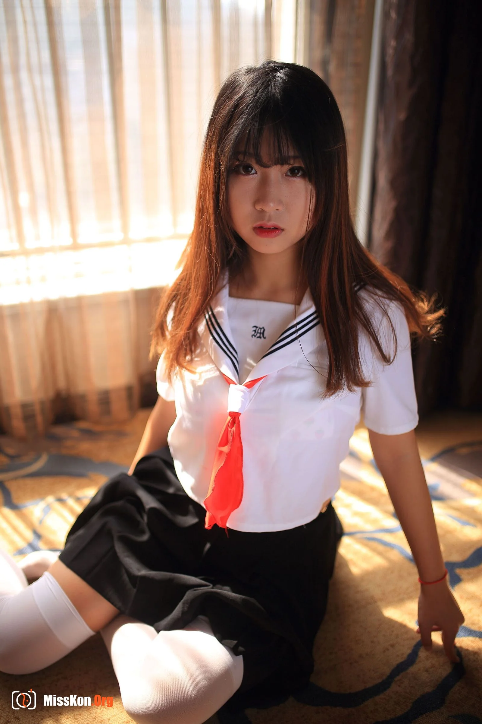 Sakura Maomao: JK sailor suit strawberry underwear - Photo 17