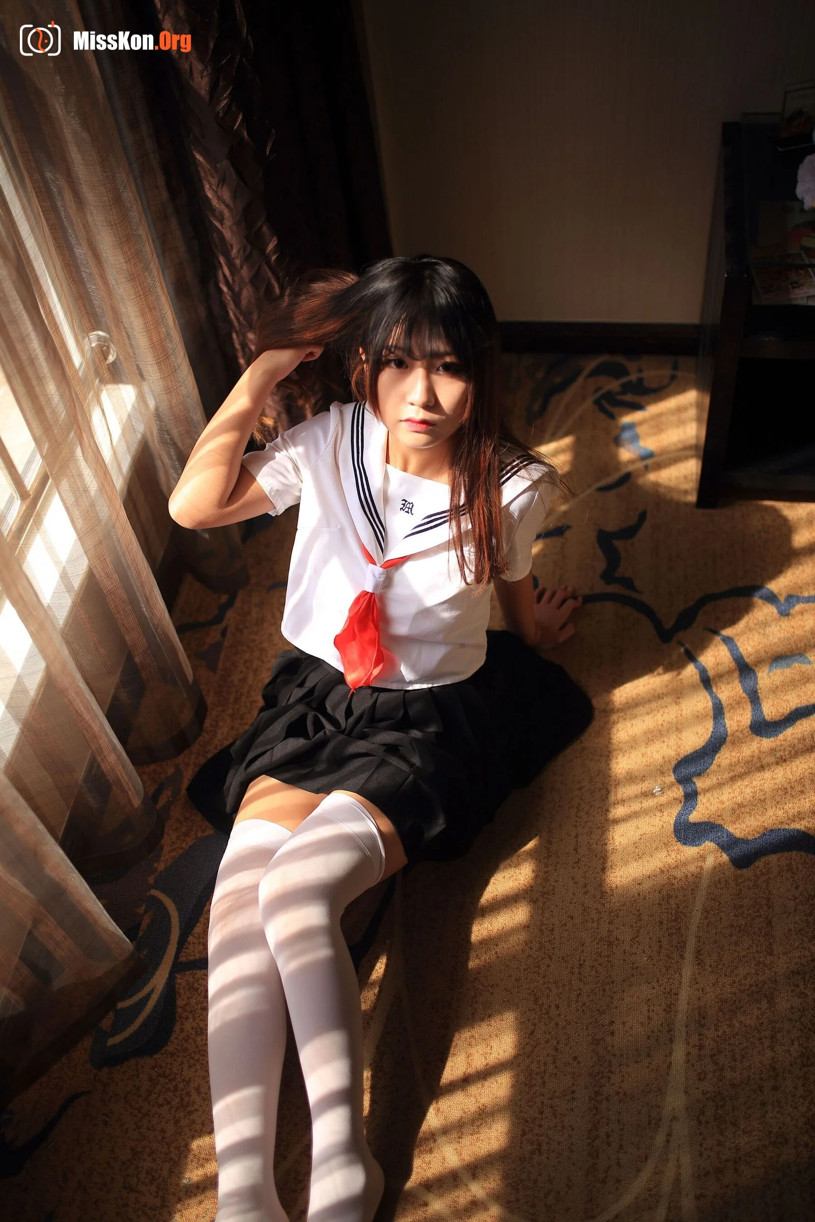 Sakura Maomao: JK sailor suit strawberry underwear - Photo 2