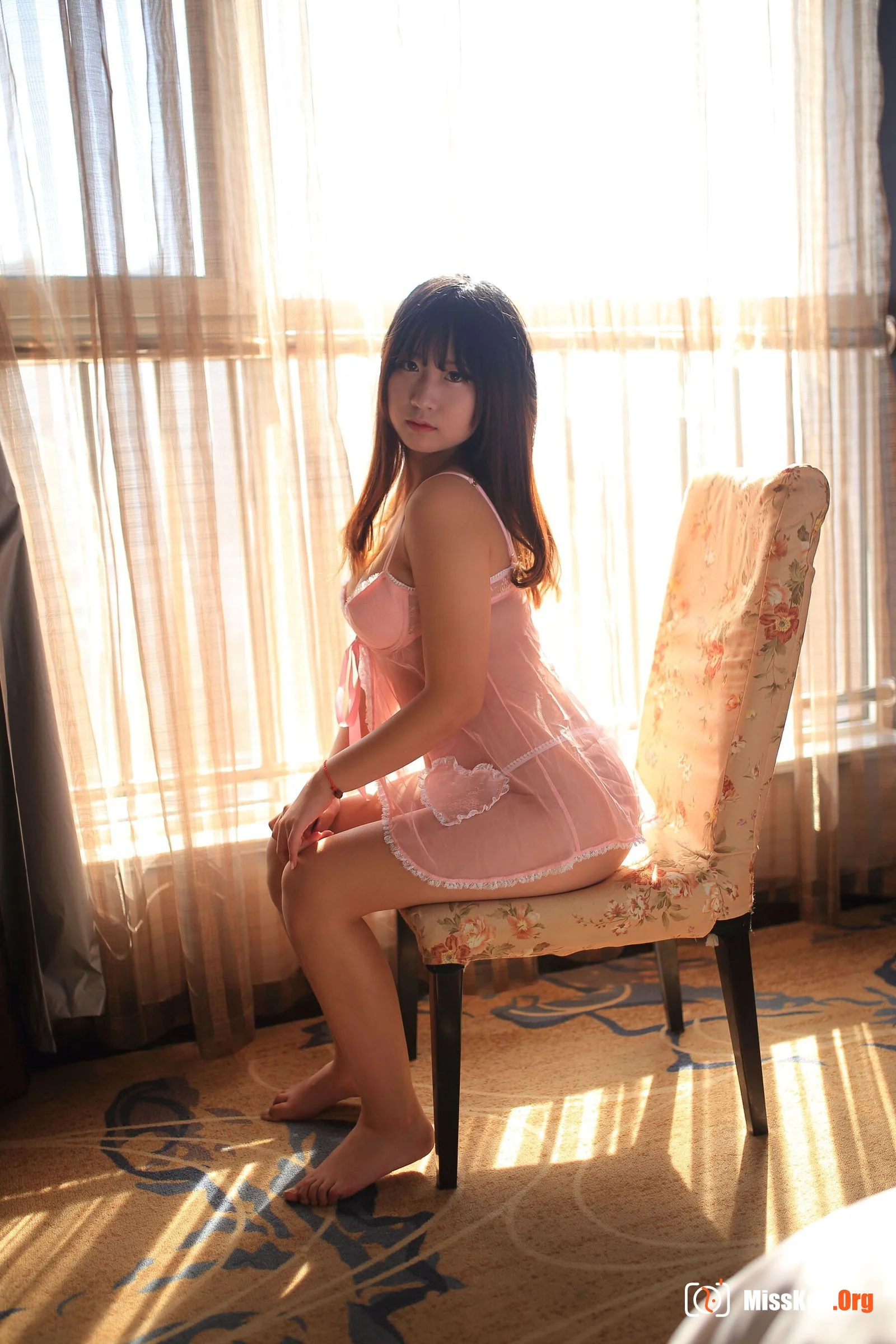 Sakura Maomao: Pink see-through pajamas - Photo 12