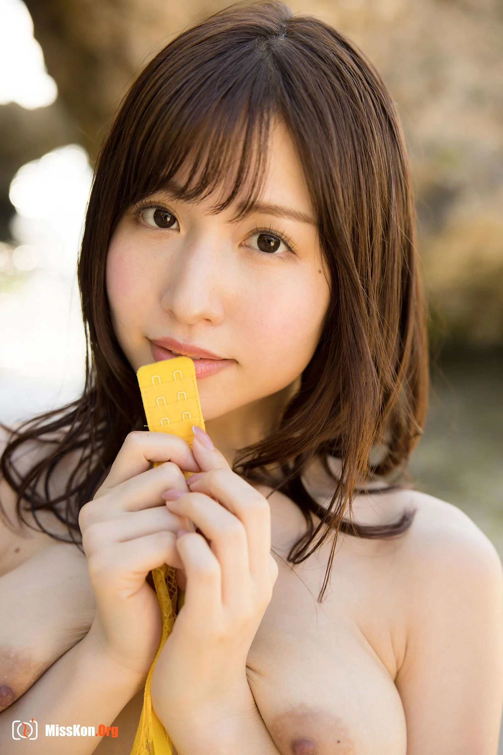 Sakura Sky Peach: Momo's Coastal Tale - Photo 10