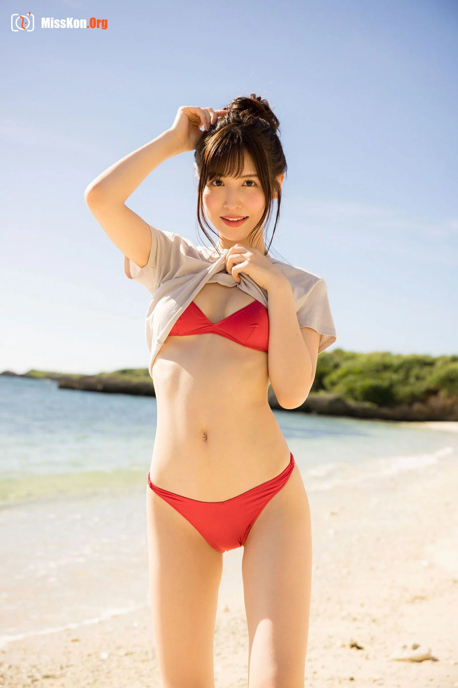 Sakura Sky Peach: Momo's Coastal Tale - Photo 13