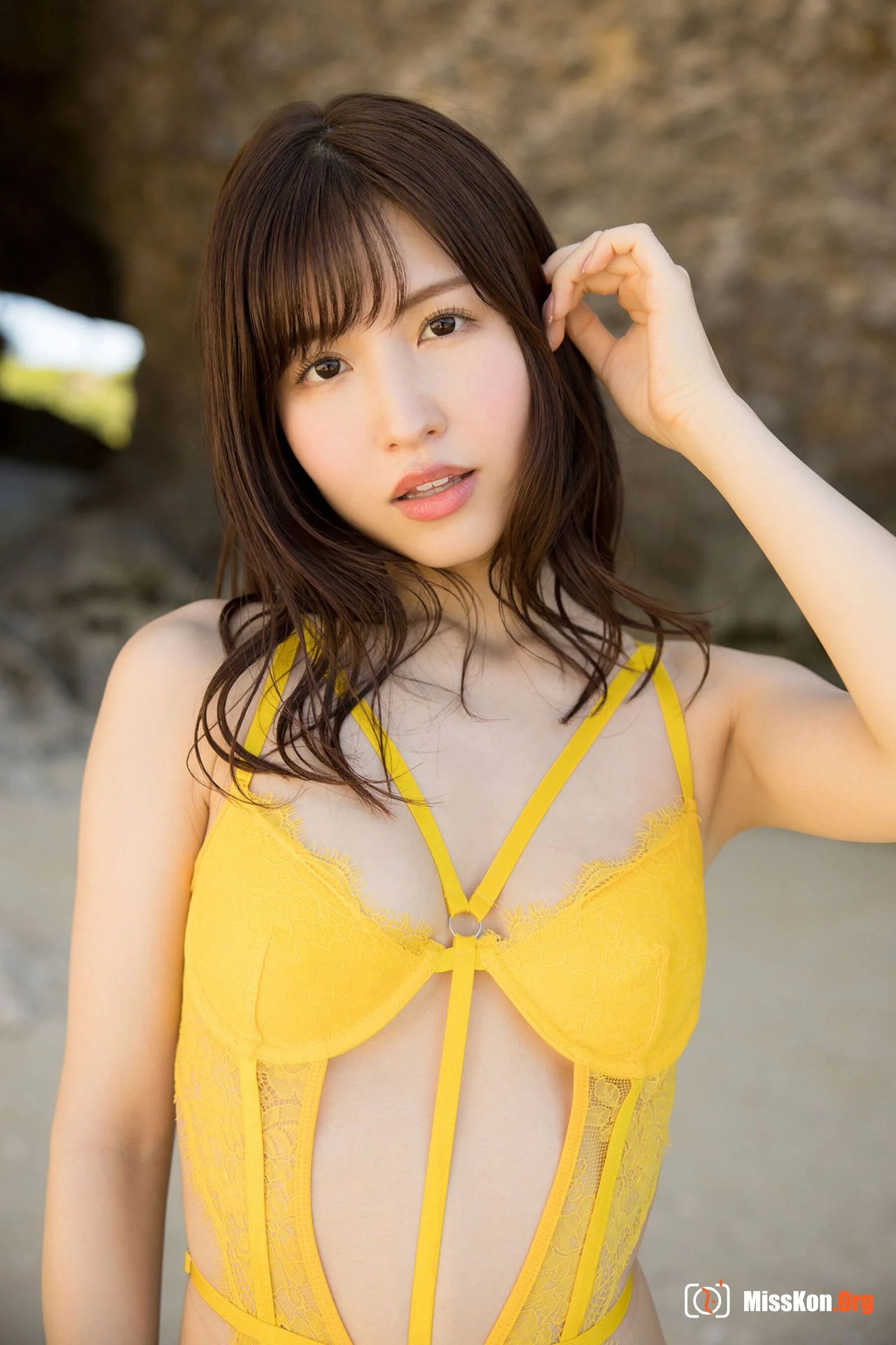 Sakura Sky Peach: Momo's Coastal Tale - Photo 3