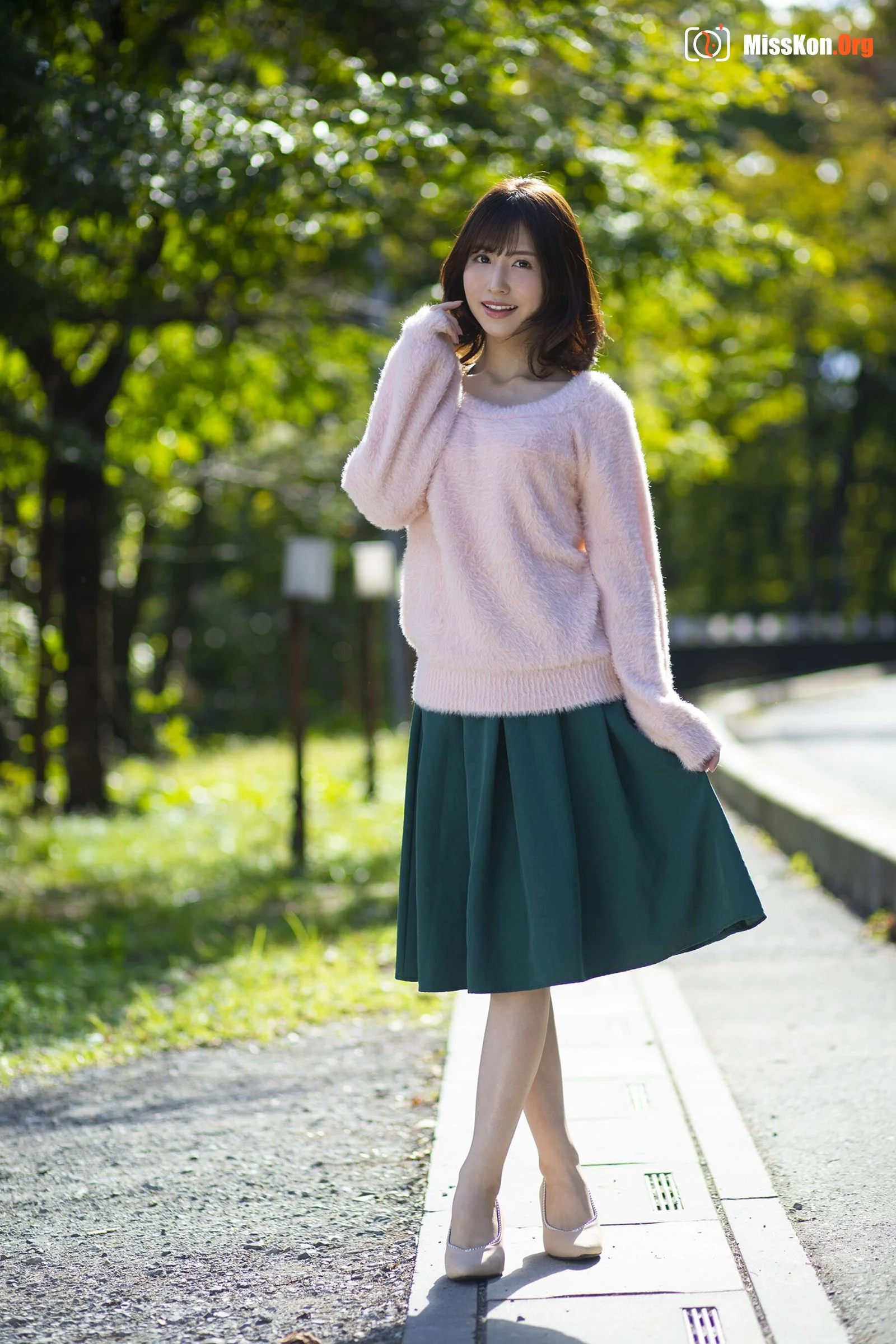 Sakura Sky Peach: Shangri-La - Photo 2