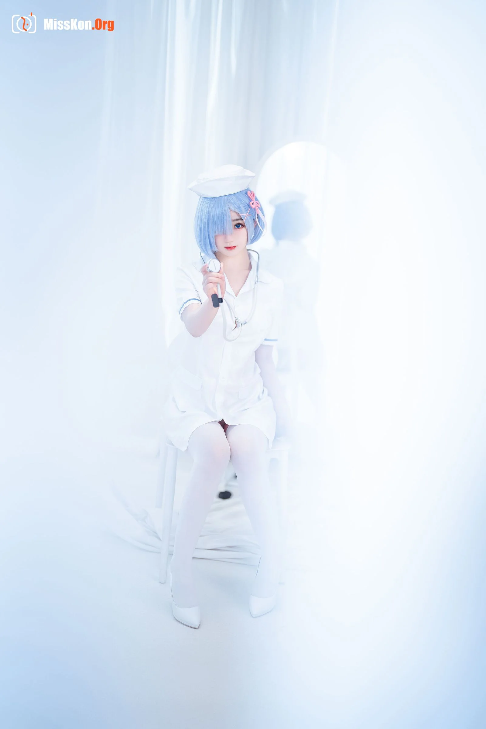 Sakurai Ningning: Nurse Rem - Photo 15
