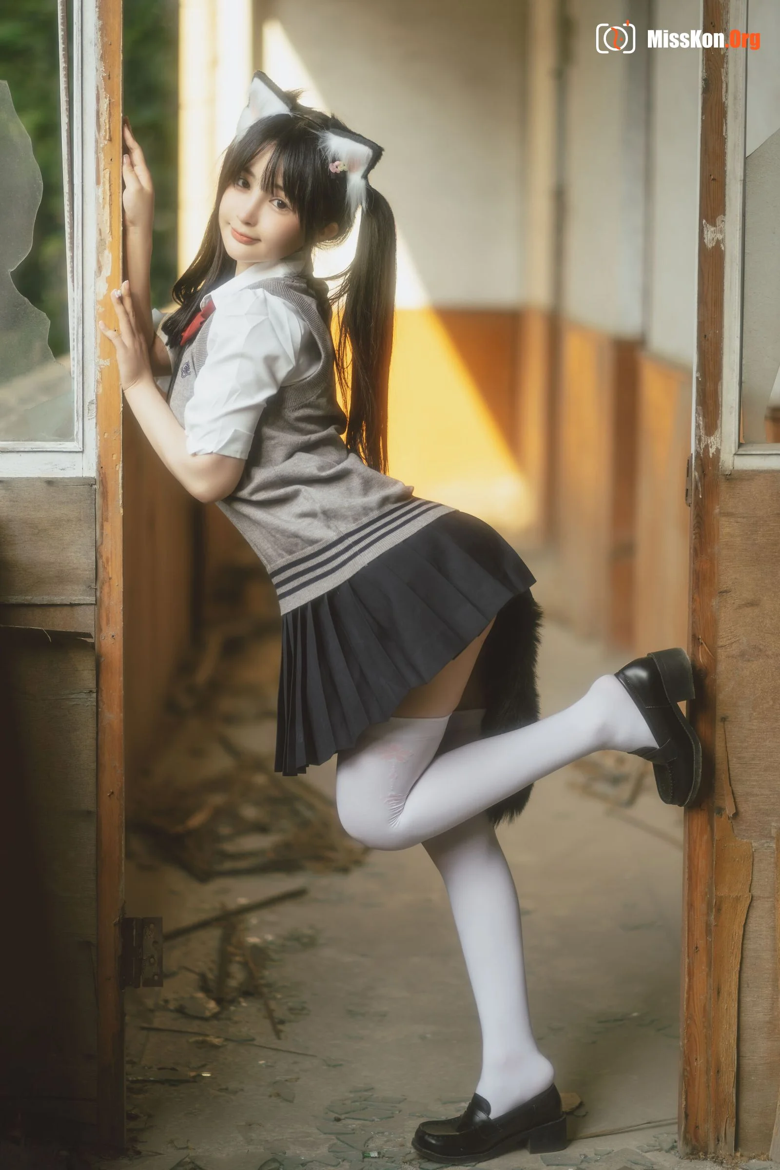 Sakurai Ningning: Ruin JK - Photo 8