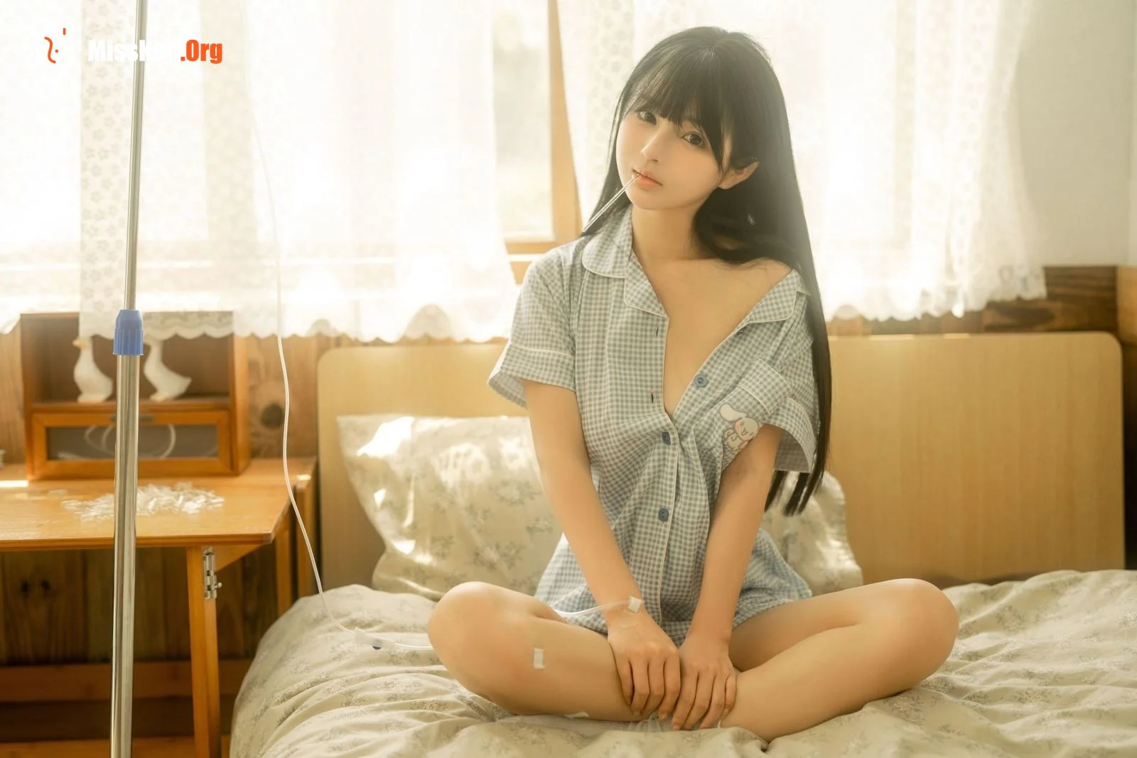 Sakurai Ningning: Sick Girlfriend - Photo 11
