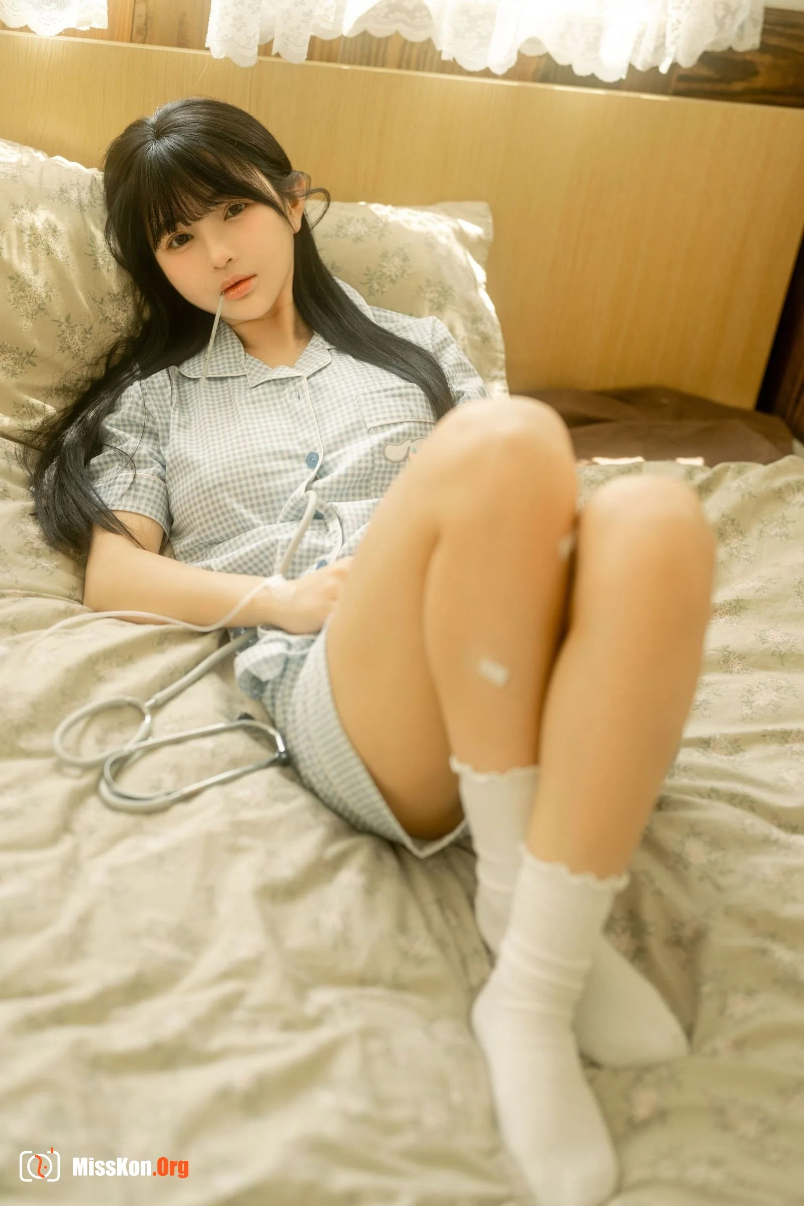 Sakurai Ningning: Sick Girlfriend - Photo 5