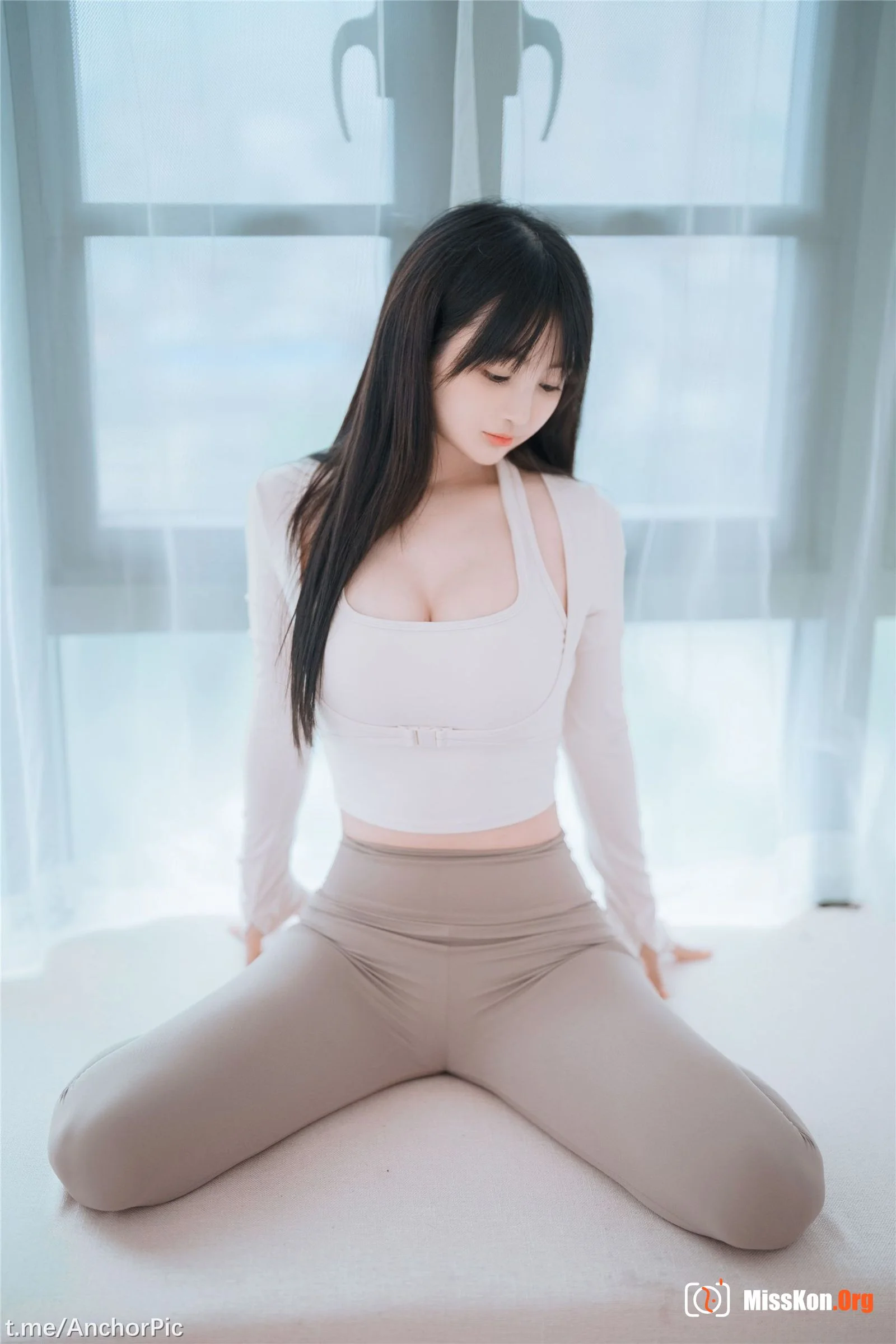 Sakurai Ningning: Yoga sister - Photo 16