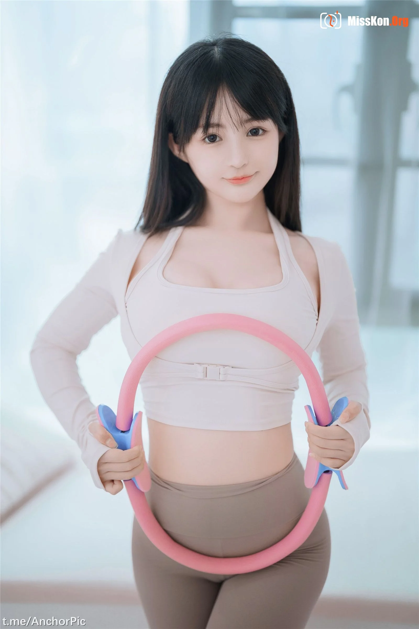 Sakurai Ningning: Yoga sister - Photo 8