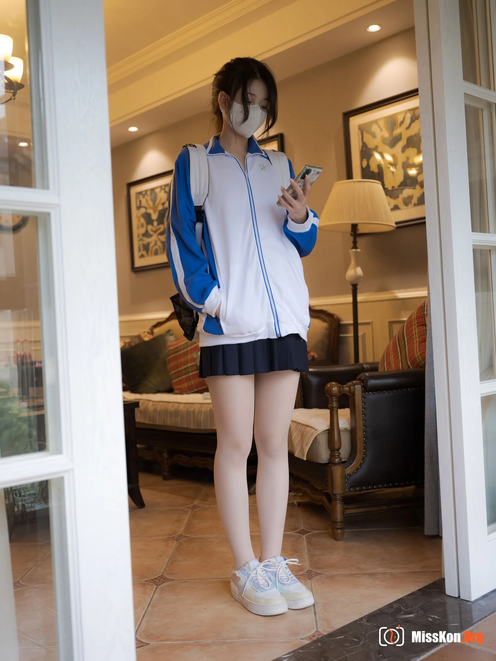 Sakurako "School Uniform" - Photo 2