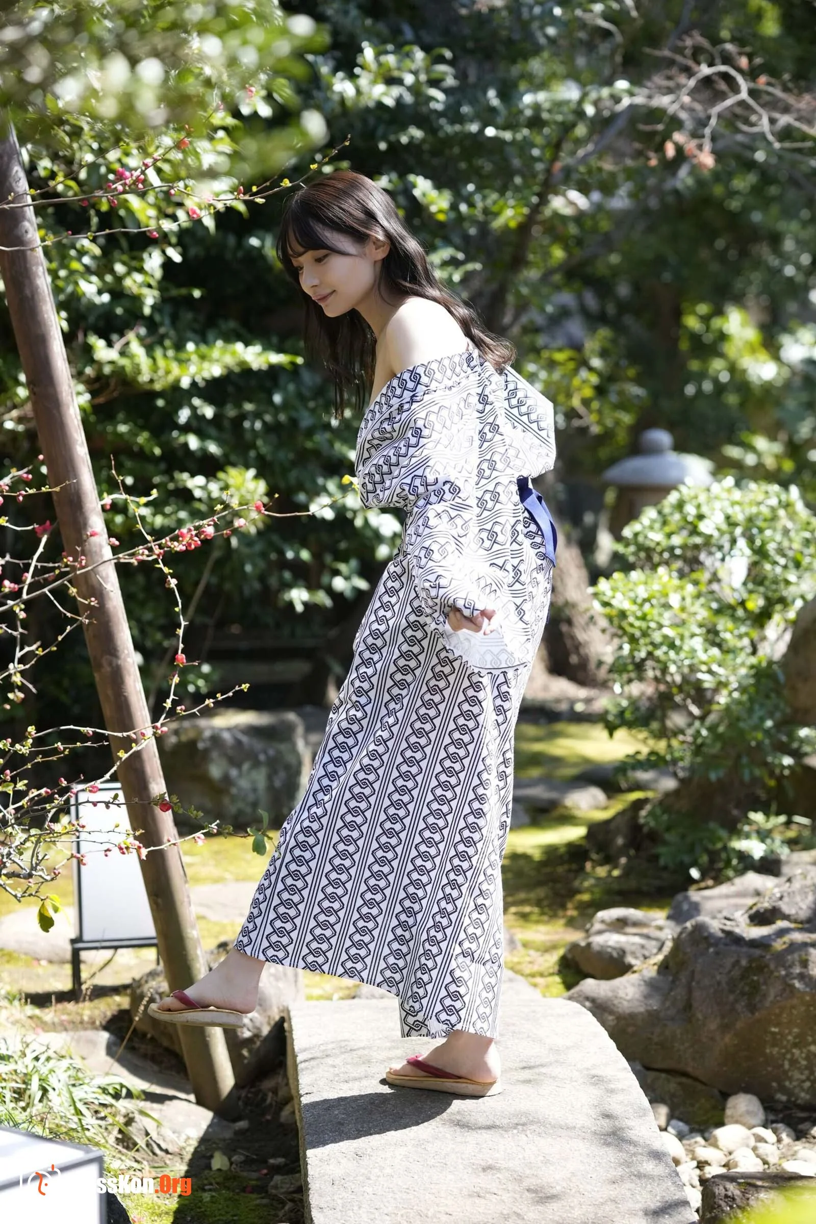 Sayaka Nitori: Honey Encounter - Photo 18