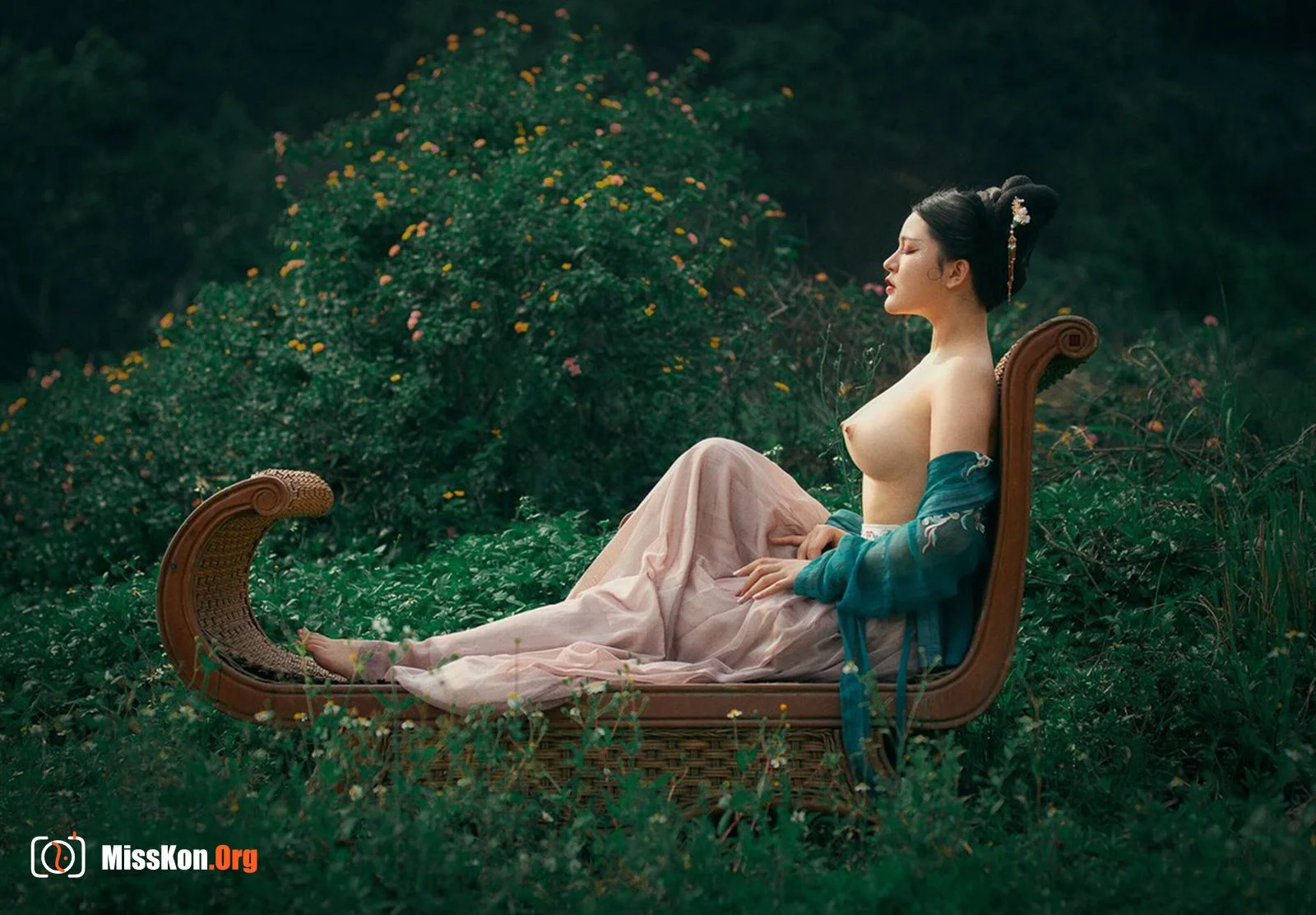 Selected Classical Body Photography - Photo 10