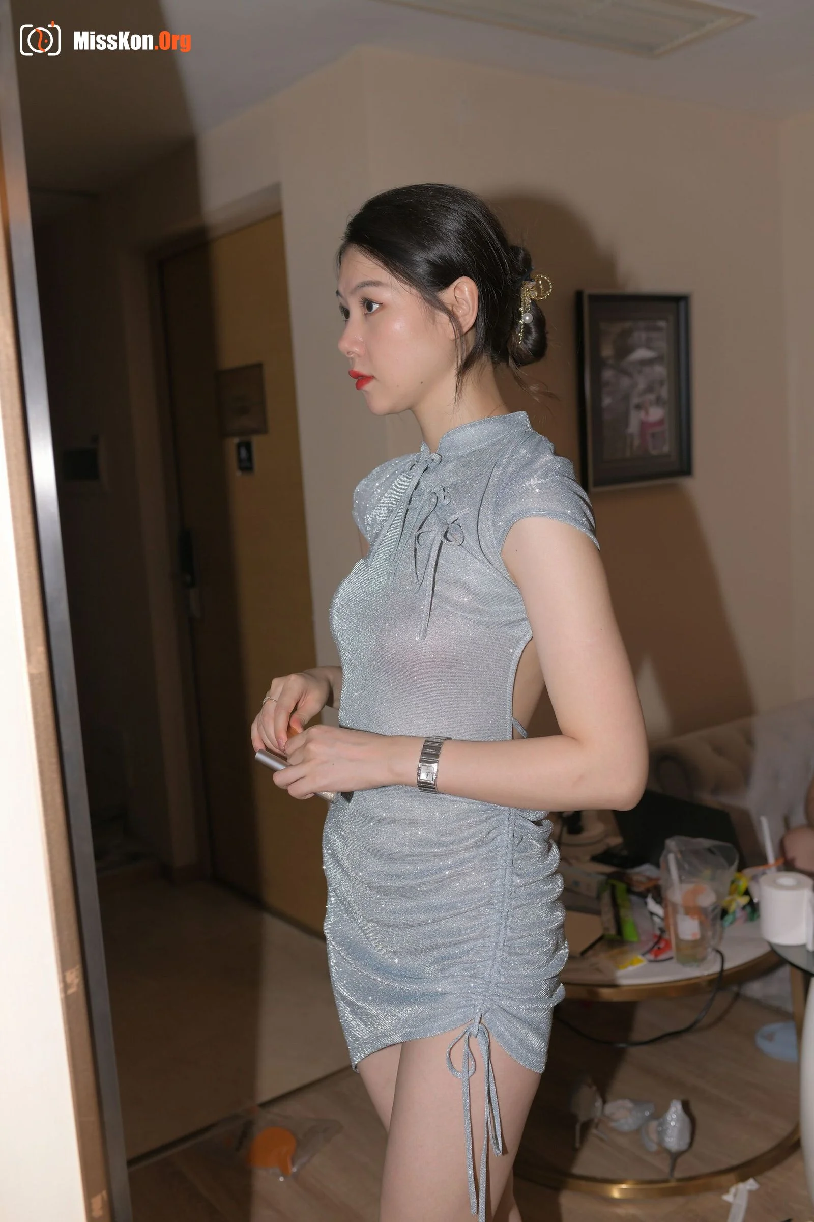 Sexy short skirt beauty (Magic Mirror Street Photography) - Photo 13