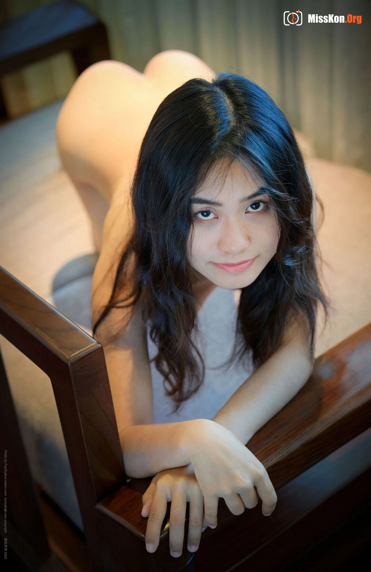 Sha Si: Girl on sofa (2022-07-23) - Photo 11