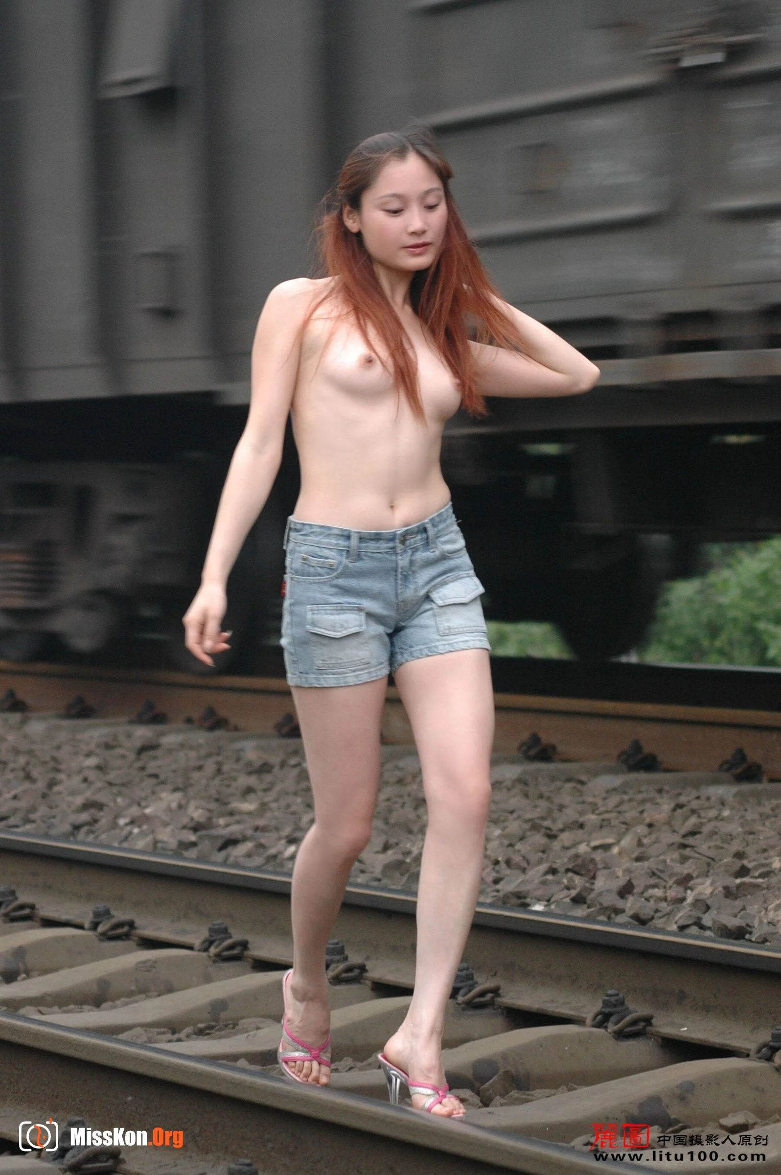 Shanshan (2005-04-05) - Photo 9