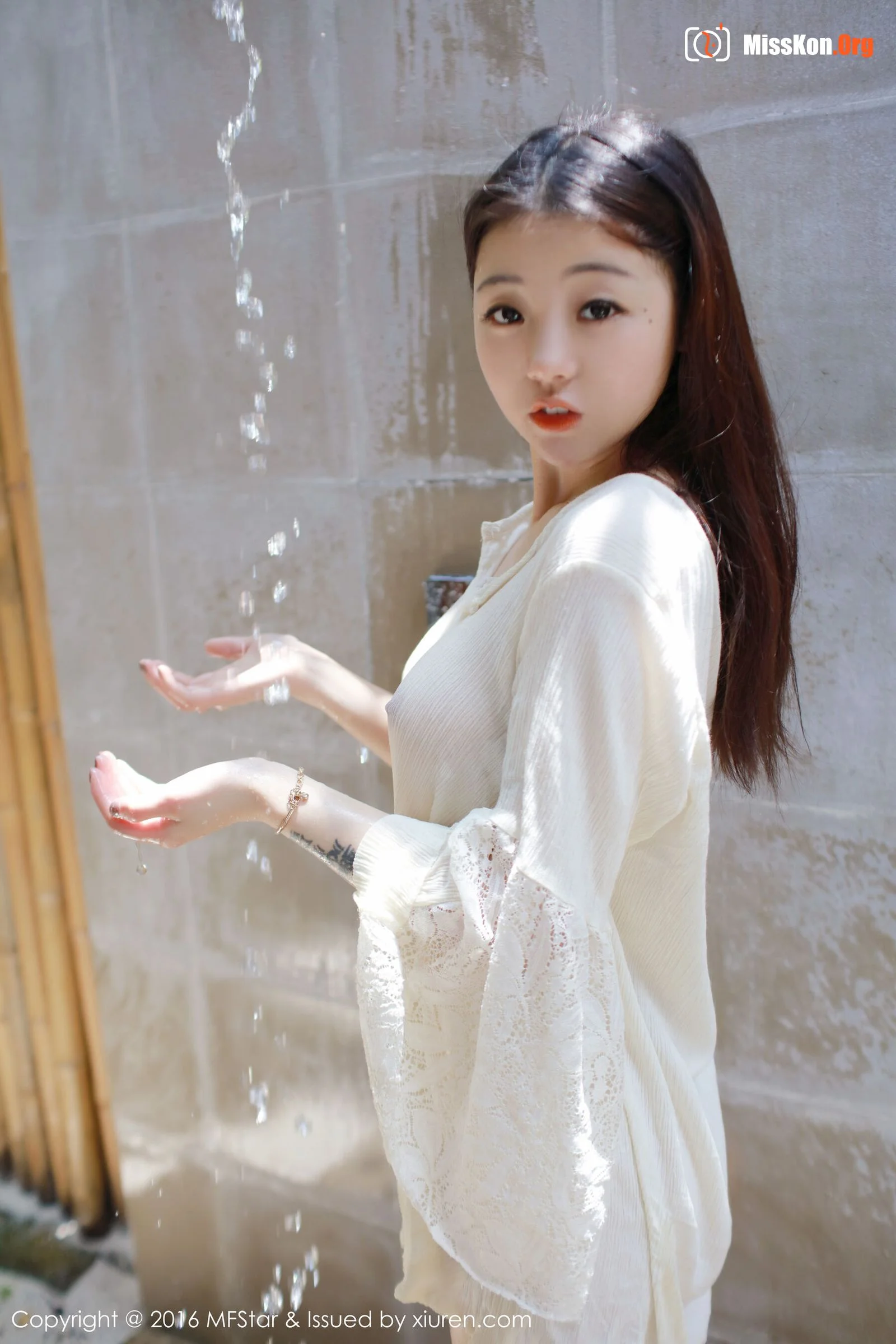 She Bella - Photo 40