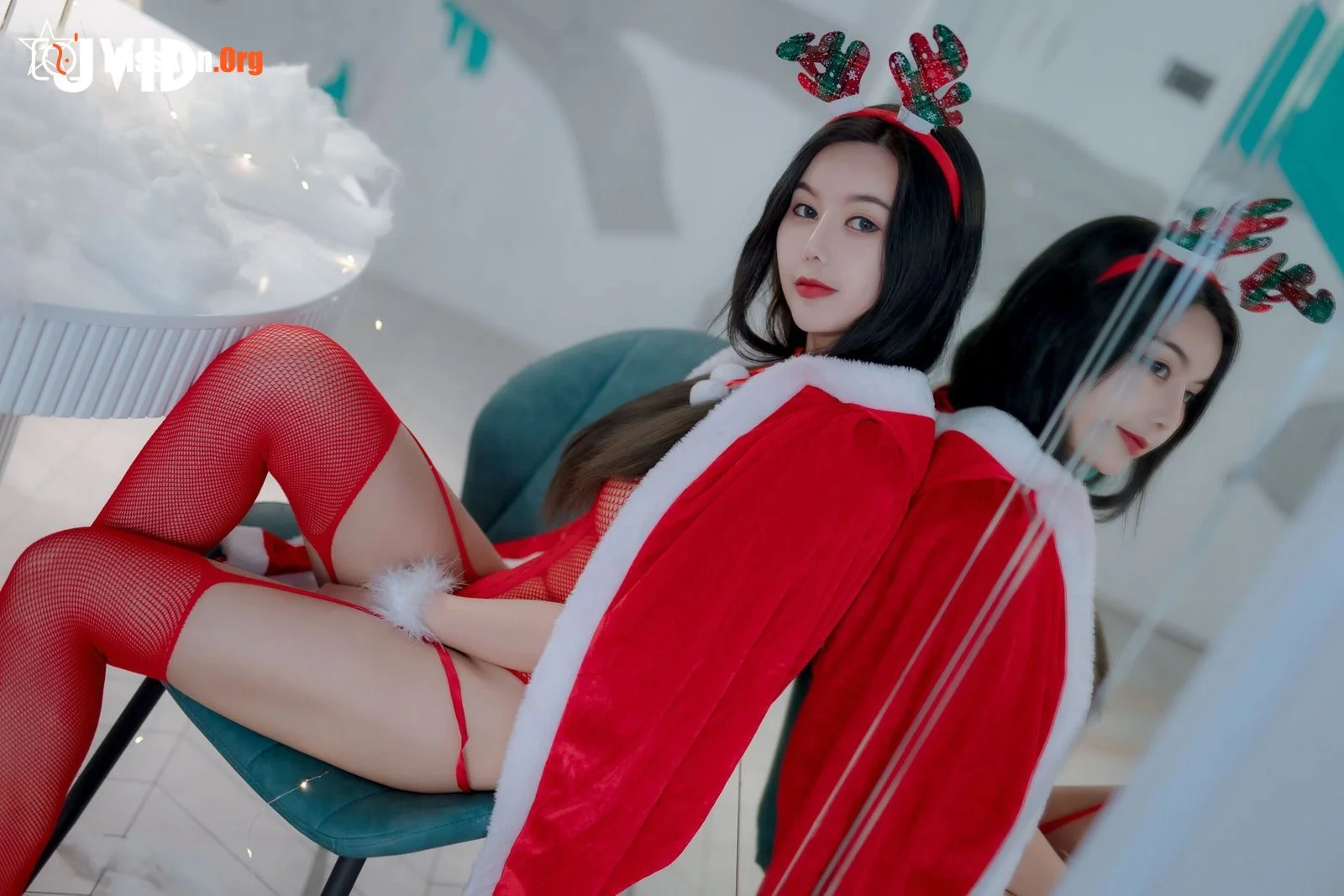 Shen Xinyu: Sexy christmas party - Photo 12