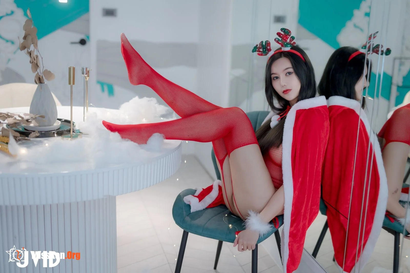 Shen Xinyu: Sexy christmas party - Photo 13