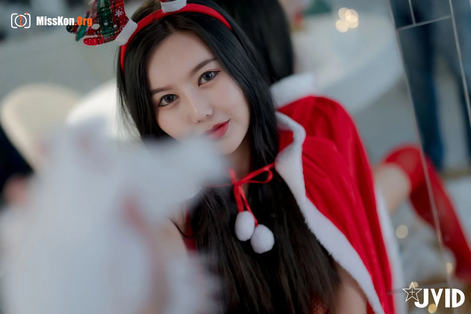 Shen Xinyu: Sexy christmas party - Photo 20