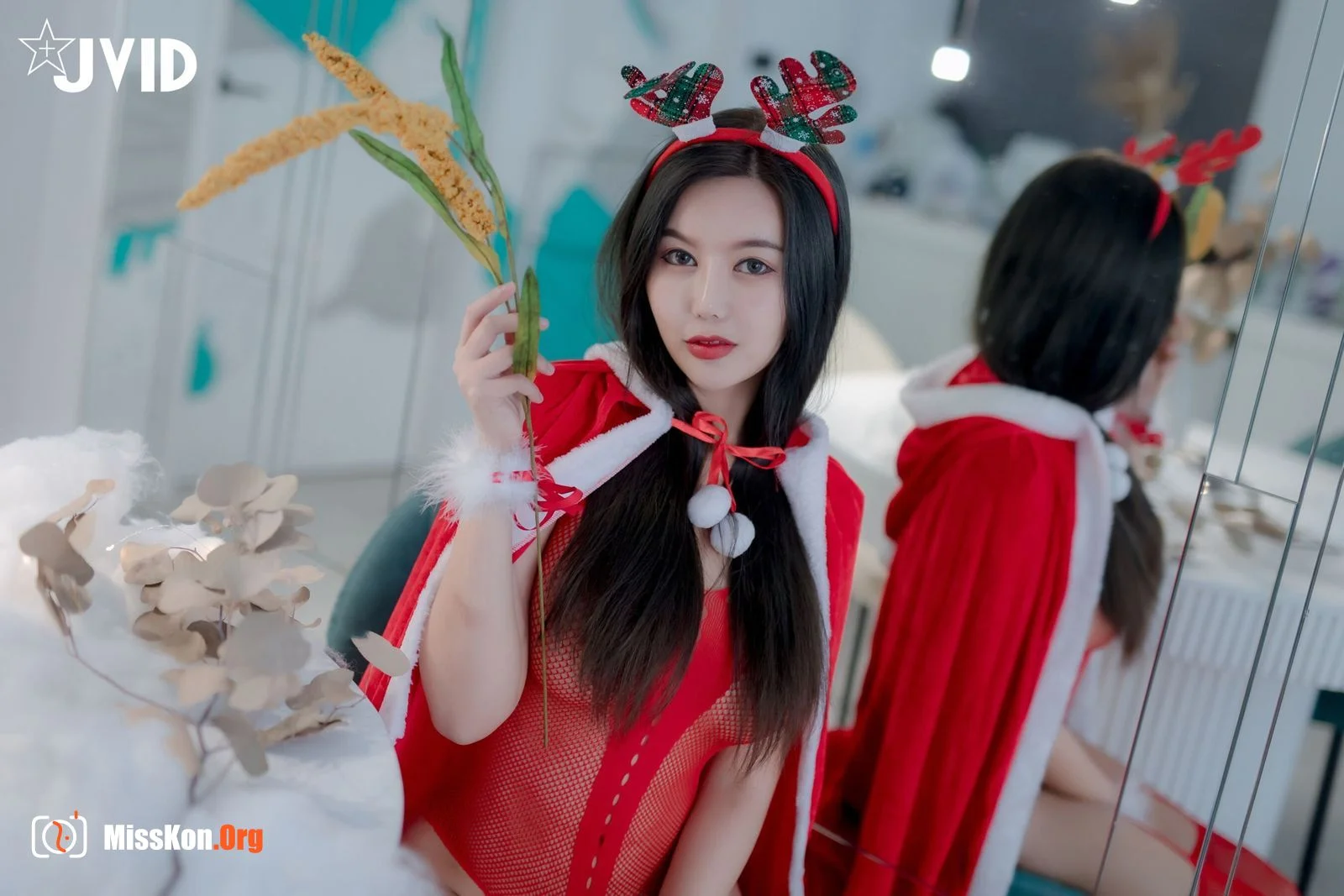 Shen Xinyu: Sexy christmas party - Photo 6